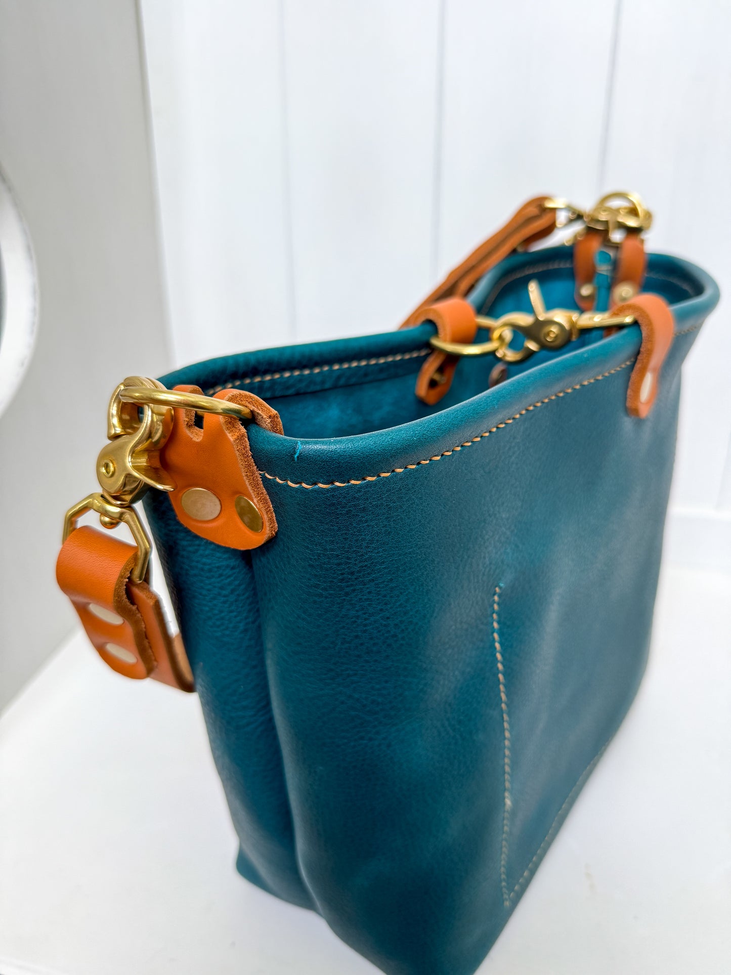 Bennett “shorty” Bucket in Turquoise Vachetta