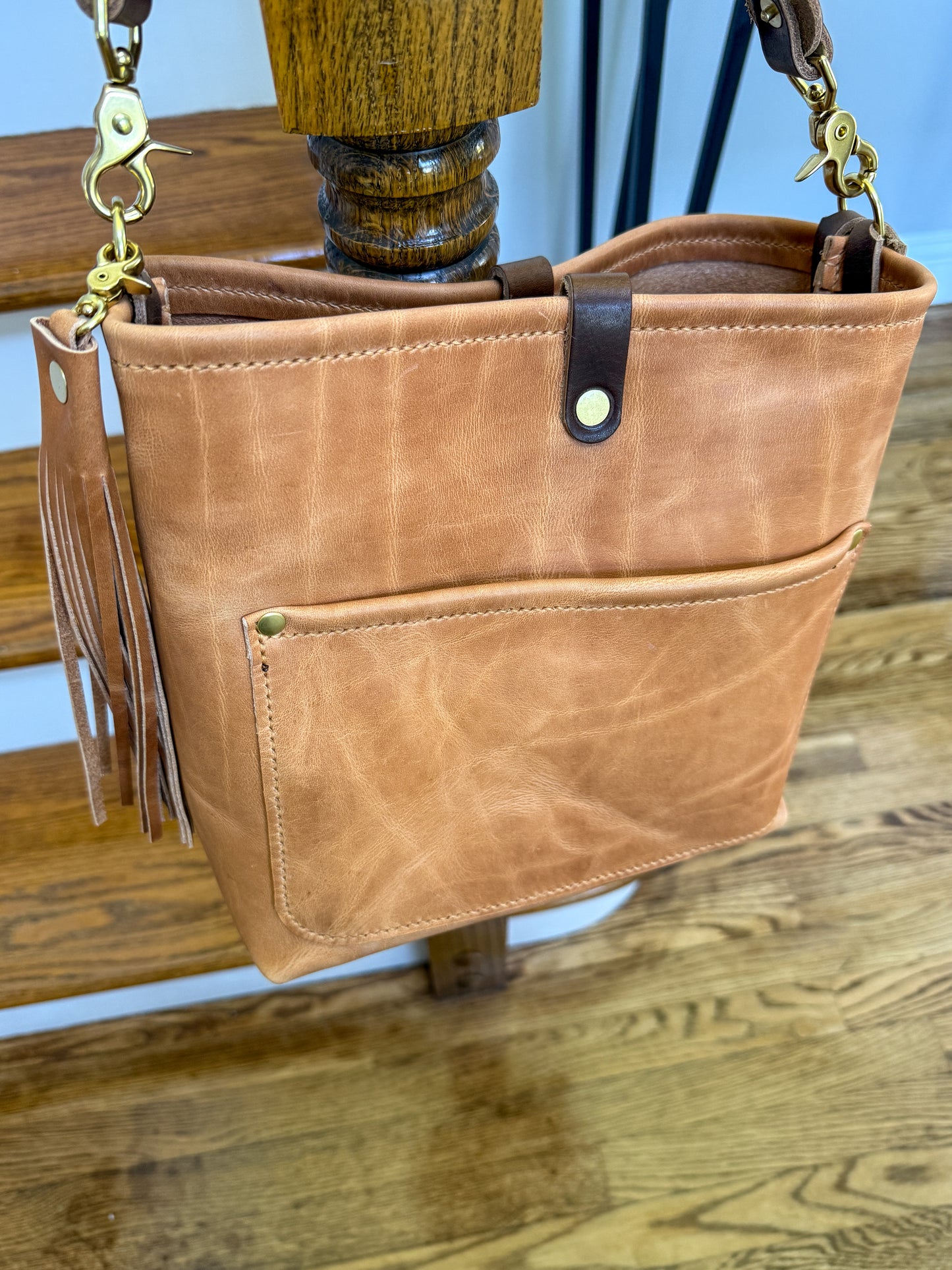 Bennett “shorty” Bucket in Natural Derby Horween