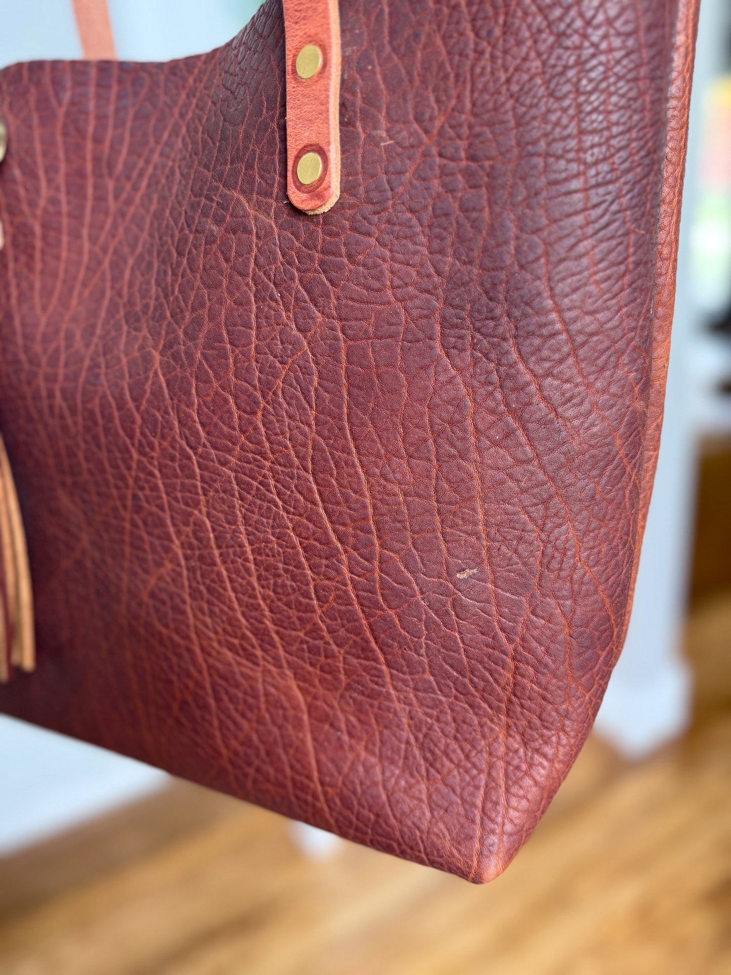 Classic Tote in Cherry Mahogany Full Grain Bison