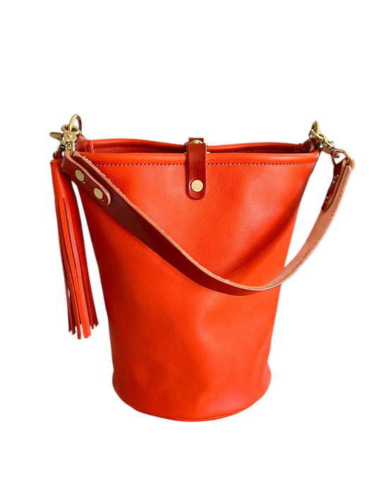 O Ring Bucket Bag in Mandarin Vachetta