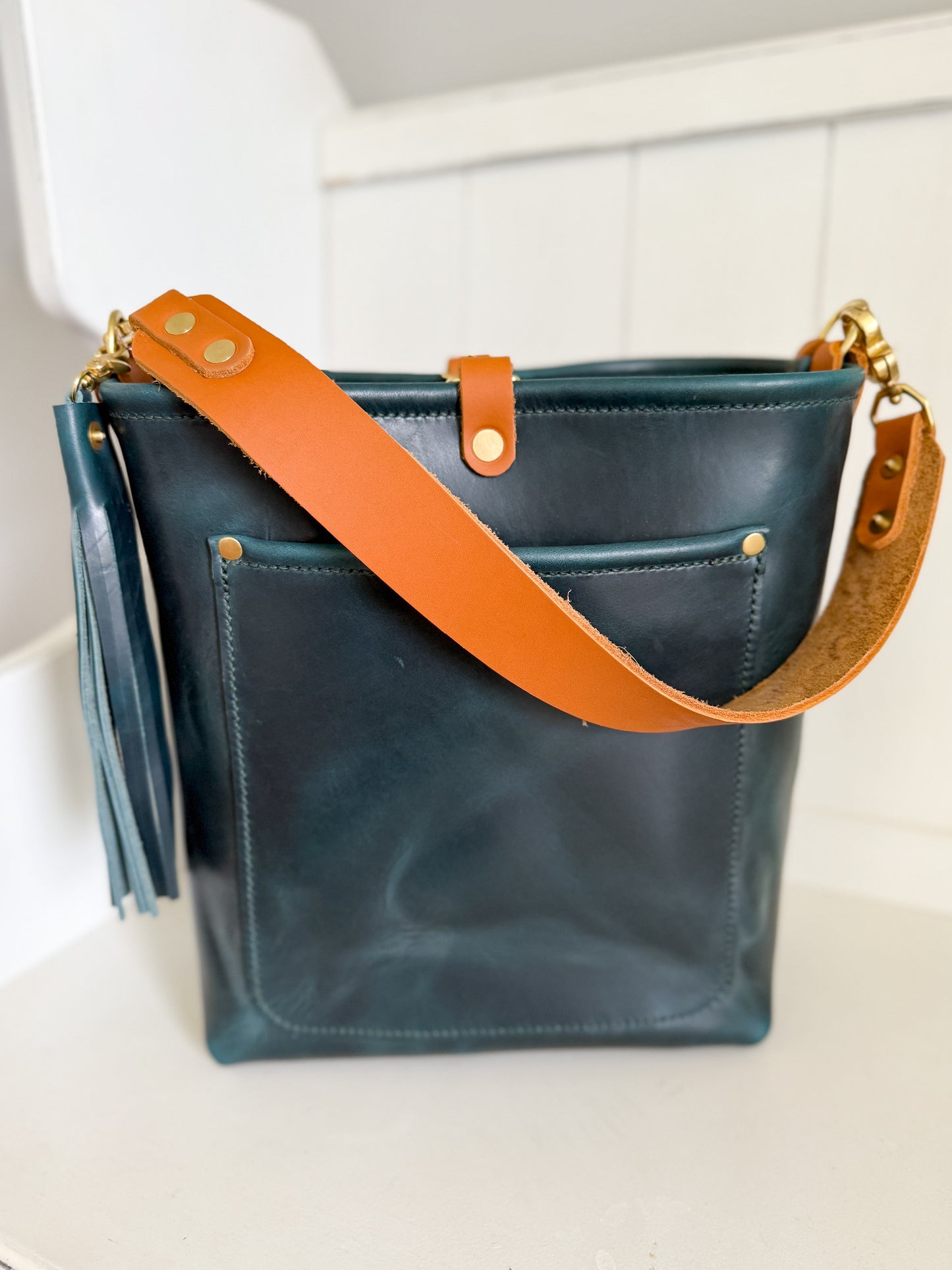 Bennett Bucket in Horween Marine Blue