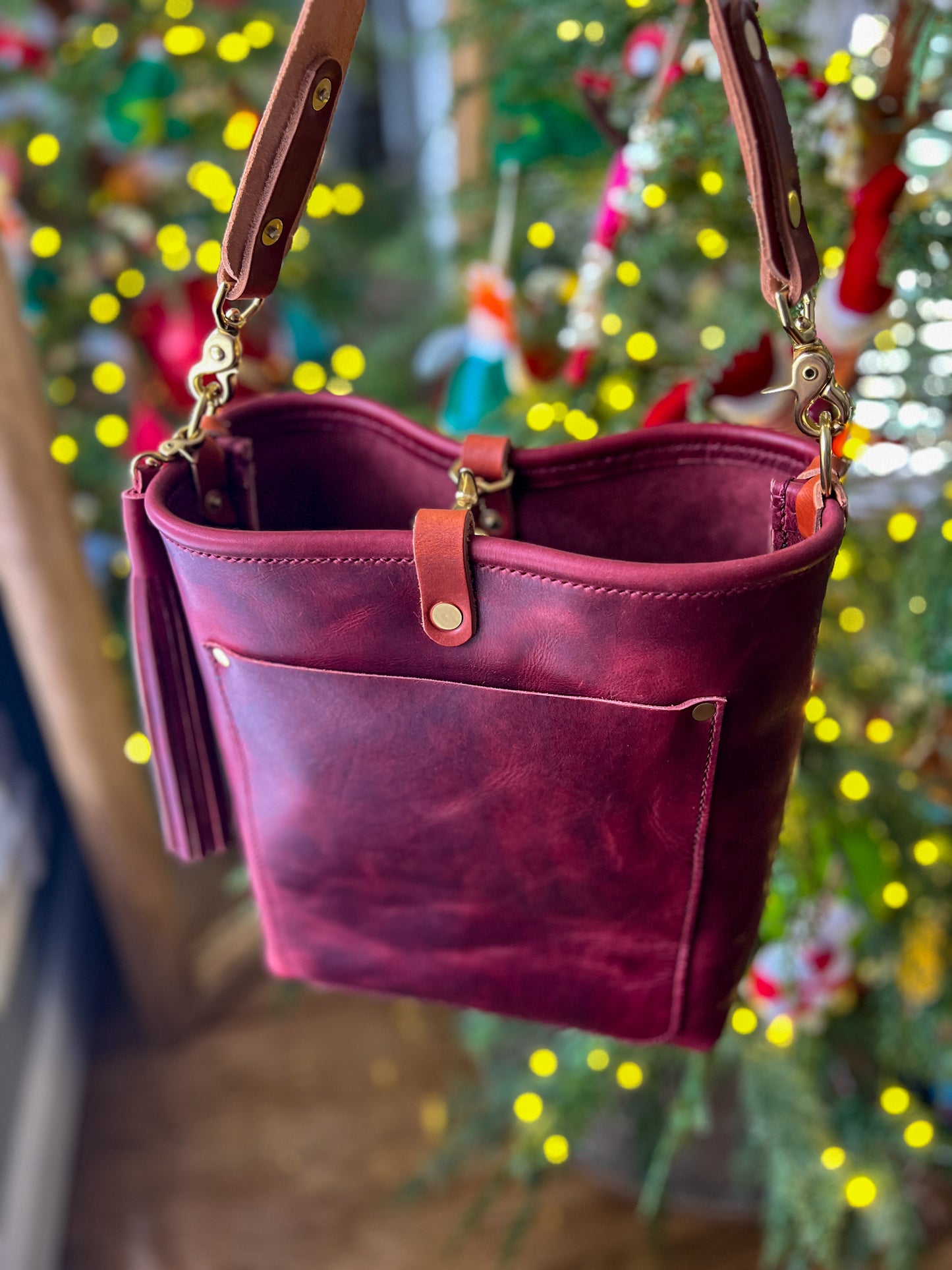 Bennett Bucket in Russet Horween Derby Leather