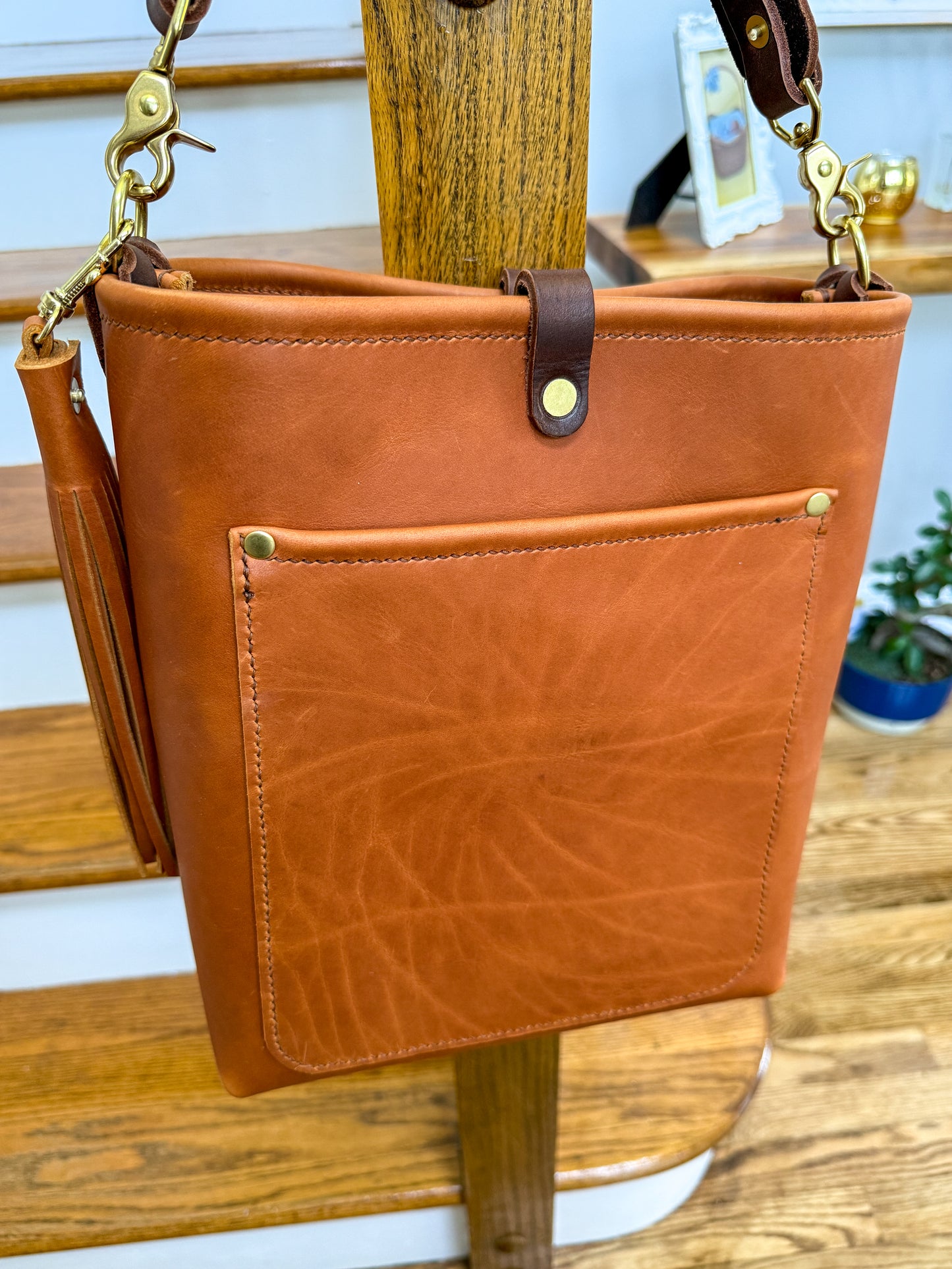 Bennett Bucket in Tawny Full Grain Leather