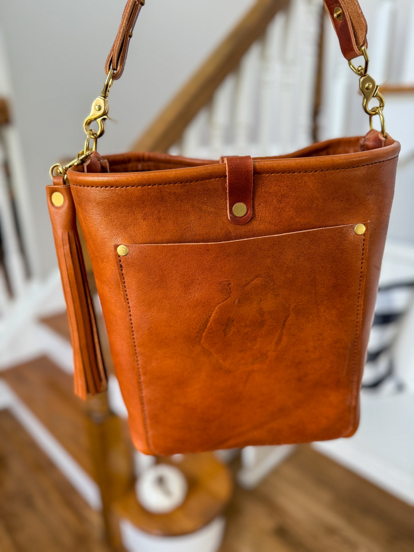 Bennett Bucket in Montana Vegetable Tan