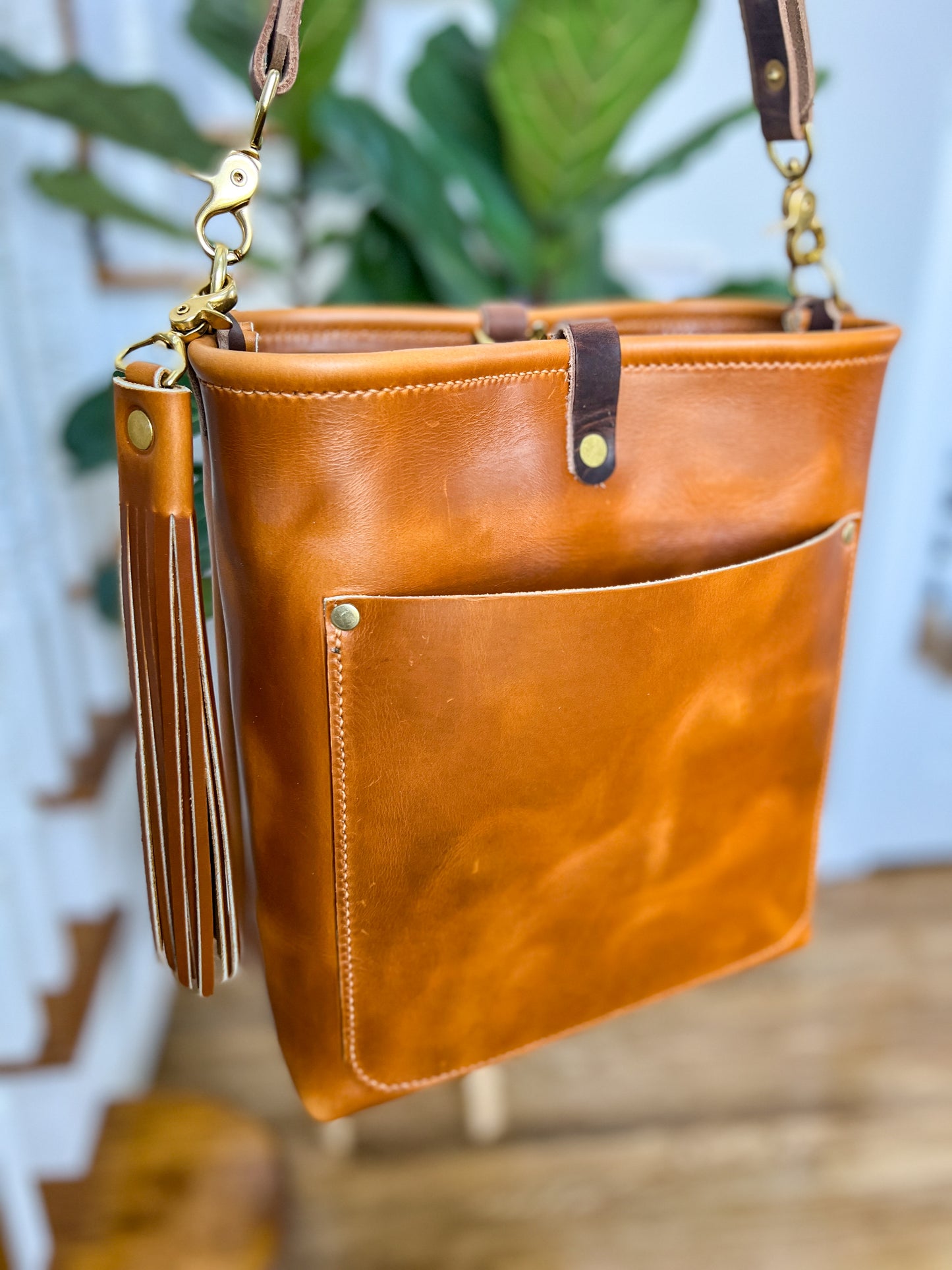 Bennett Bucket in Horween Butterscotch