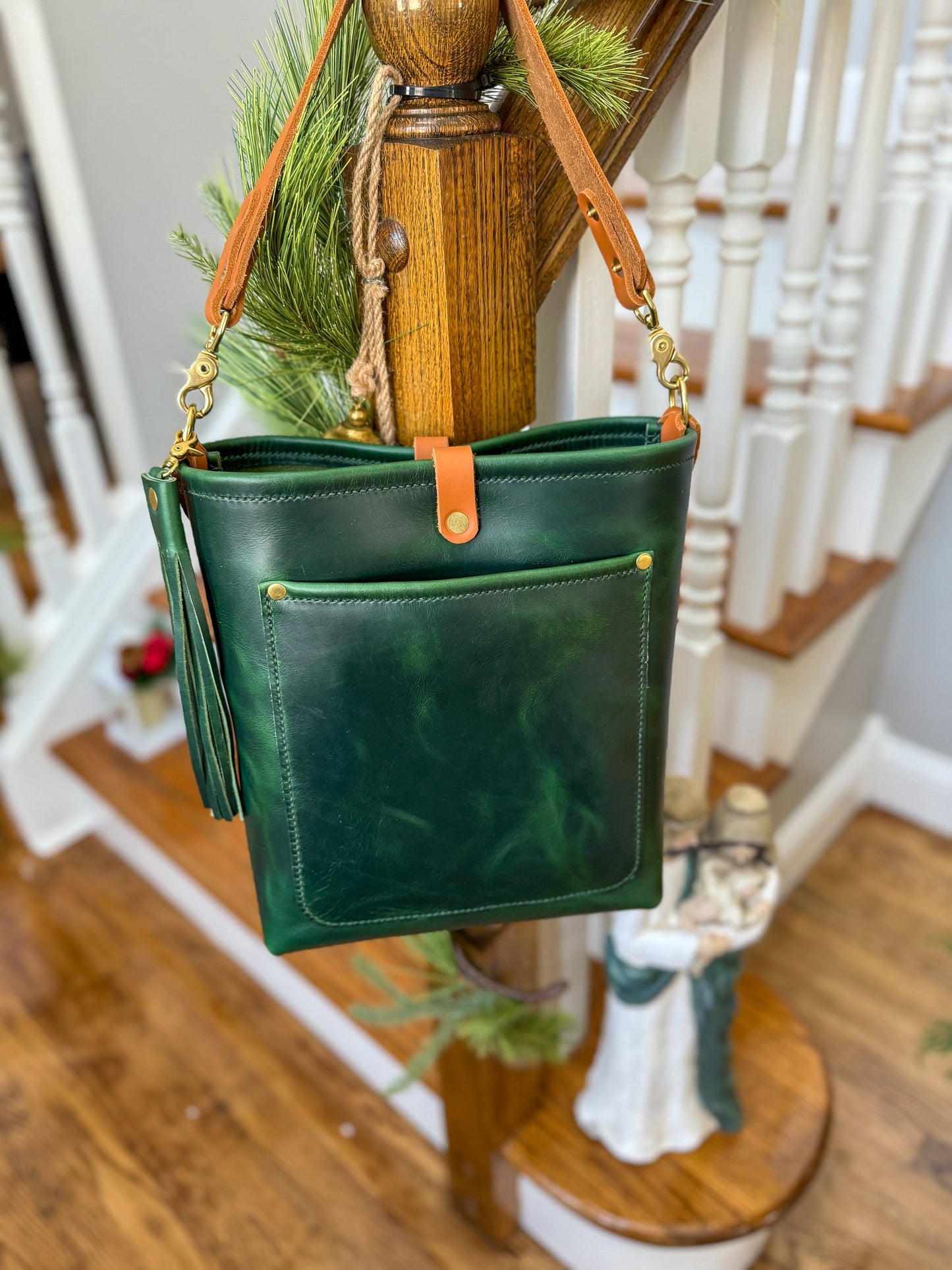 Bennett Bucket in Emerald Horween Puttman Leather