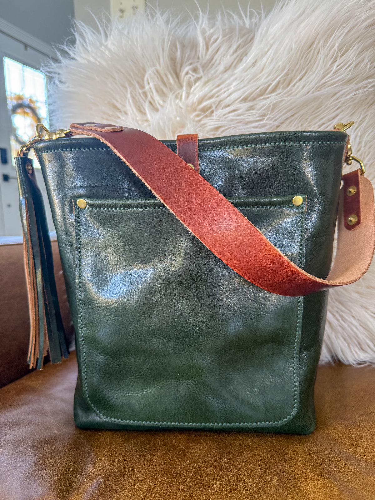 Bennett Bucket in Pine Cuoio Italian Leather