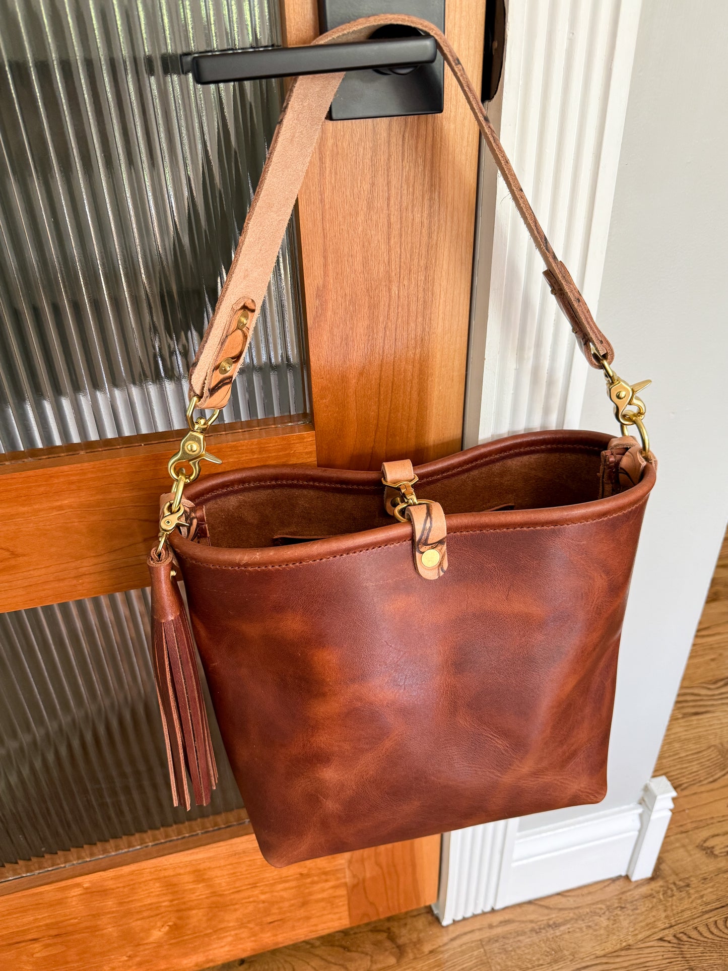 Hobo Bucket in Horween Brown Nut Dublin w/Candy Strap