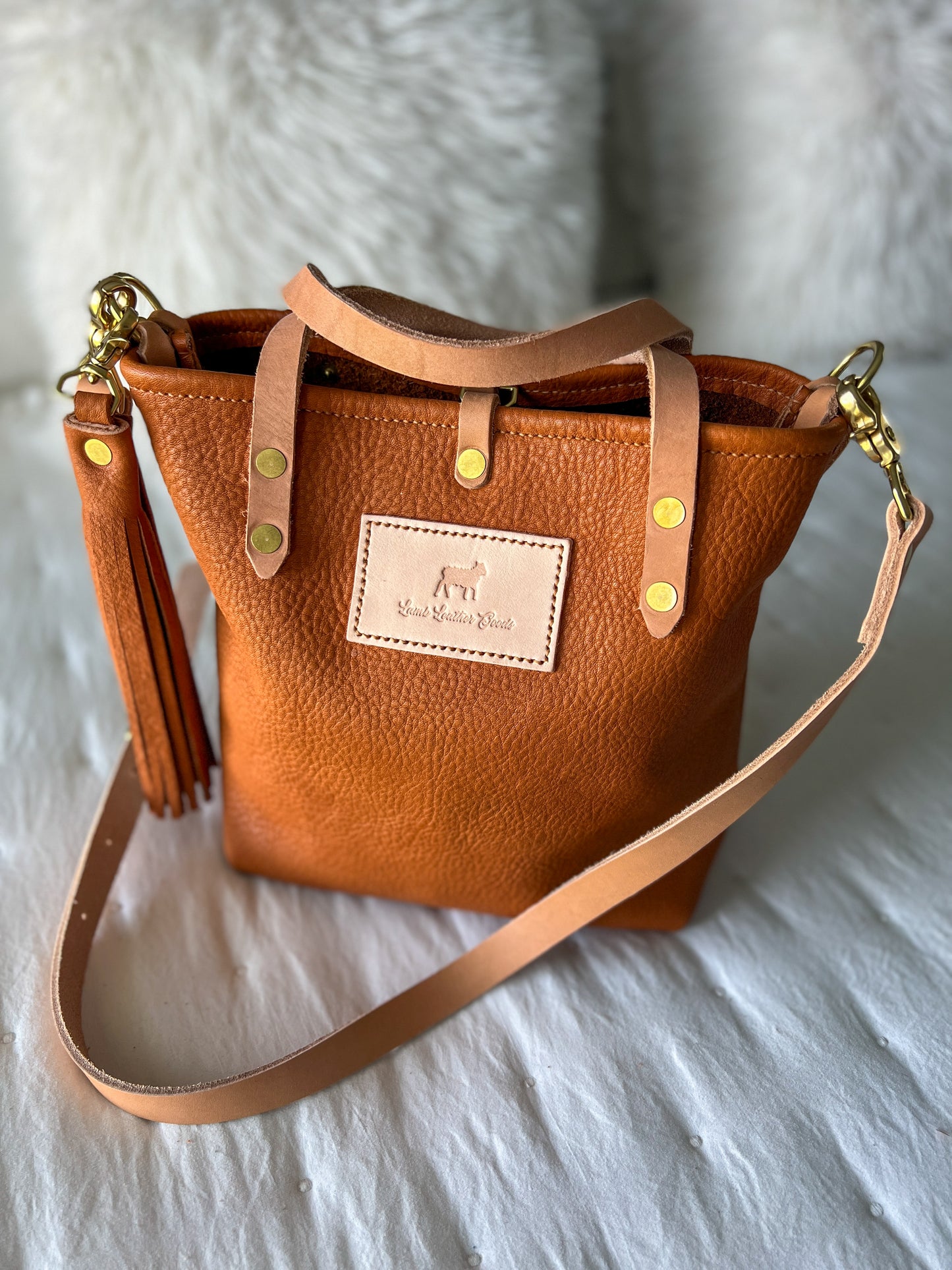 Bennett Petite Bucket in Hermann Oak Heritage 1881 Veg Tan Leather