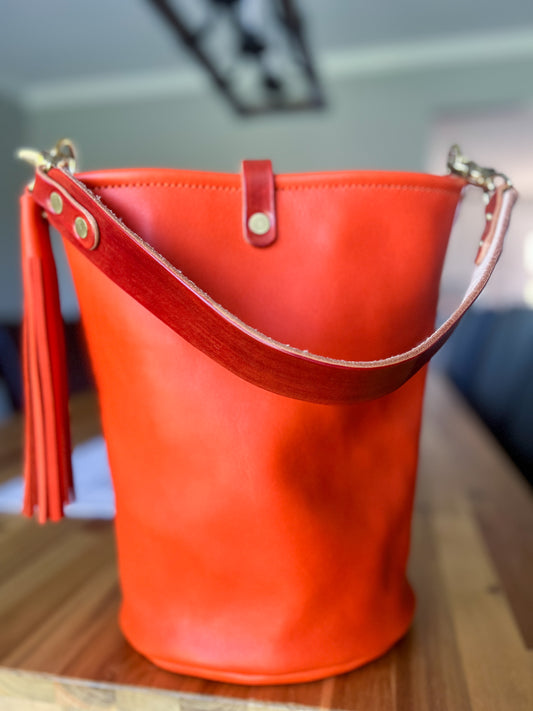 O Ring Bucket Bag in Mandarin Vachetta