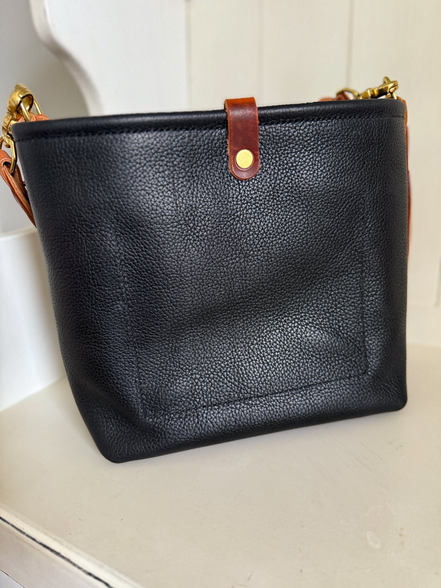 Bennett “shorty” Bucket in Horween Black Pebbled Leather