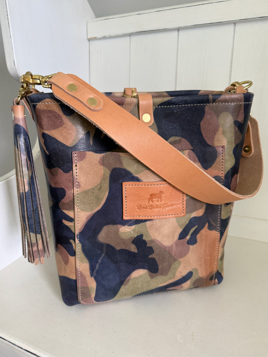 Bennett Bucket in Full Grain Camo Vegetable Tanned Leather