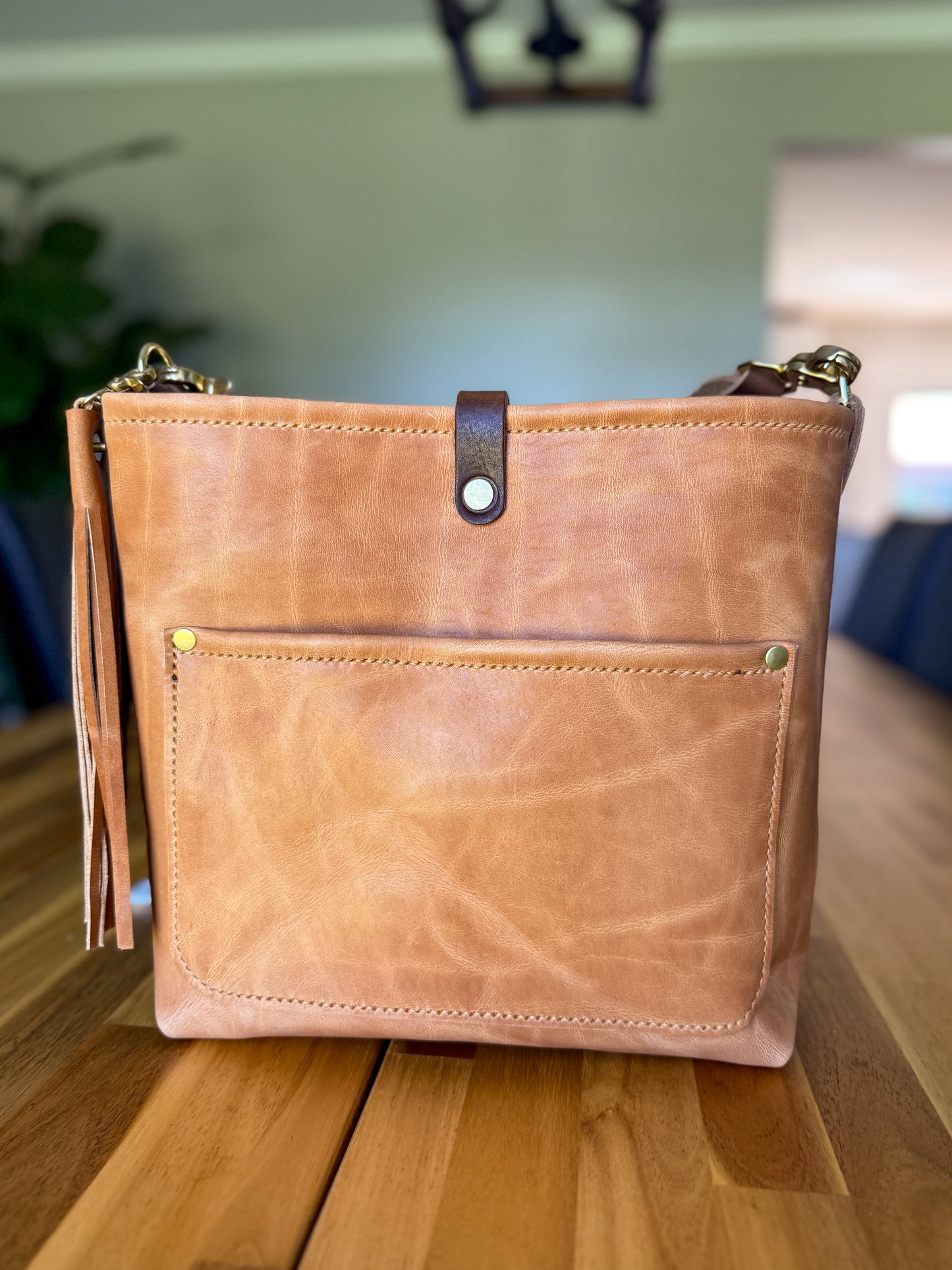 Bennett “shorty” Bucket in Natural Derby Horween