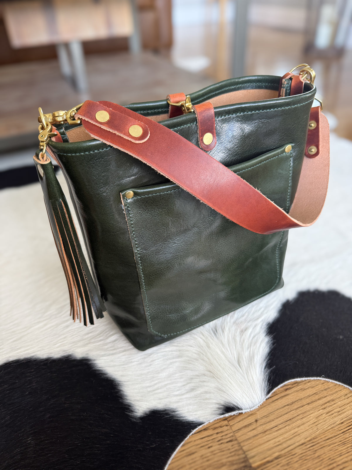 Bennett Bucket in Pine Cuoio Italian Leather