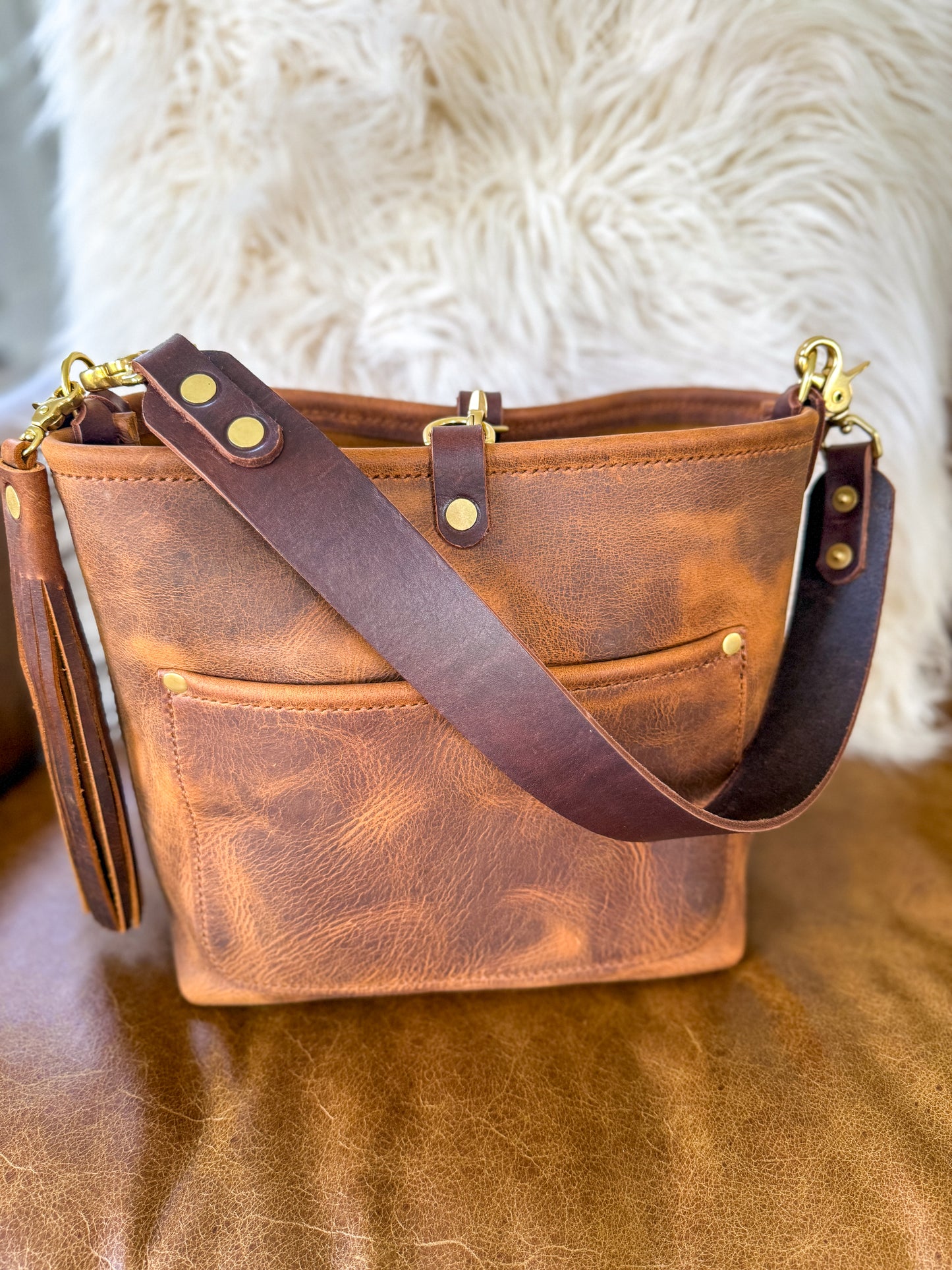 Bennett “shorty” Bucket in Old Soul Full Grain Leather