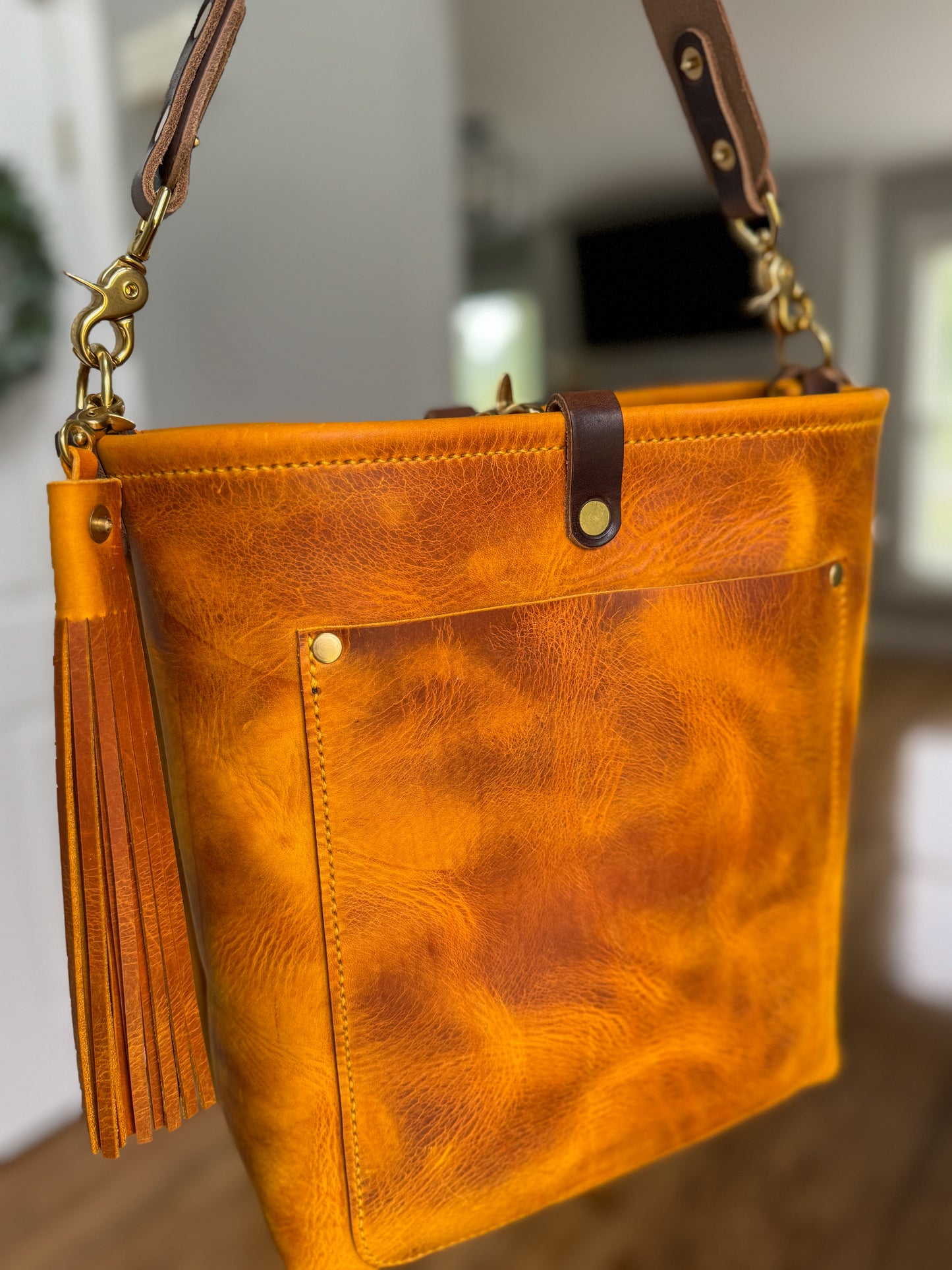 Bennett Bucket in Yellowstone Italian Vegetable Tan