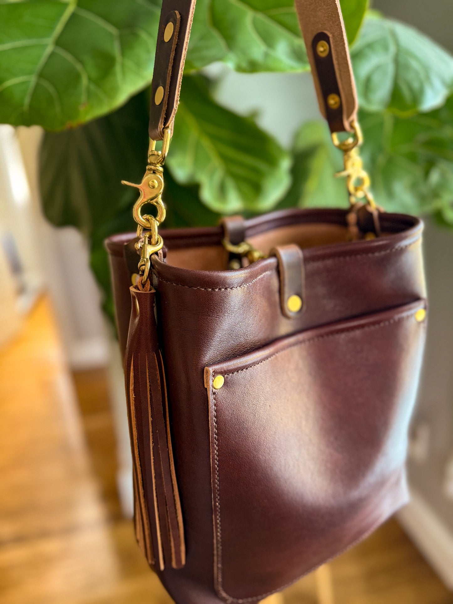 Bennett Bucket in Luxe Horween