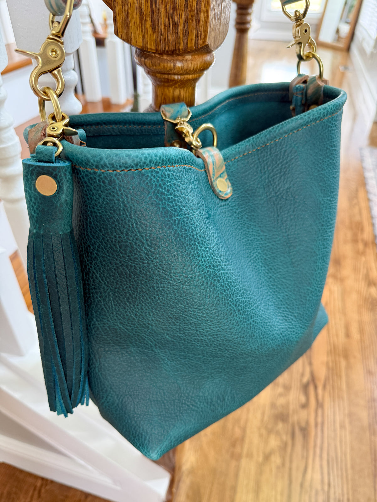 Hobo Bucket in Blue Moon Bison w/Candy Strap