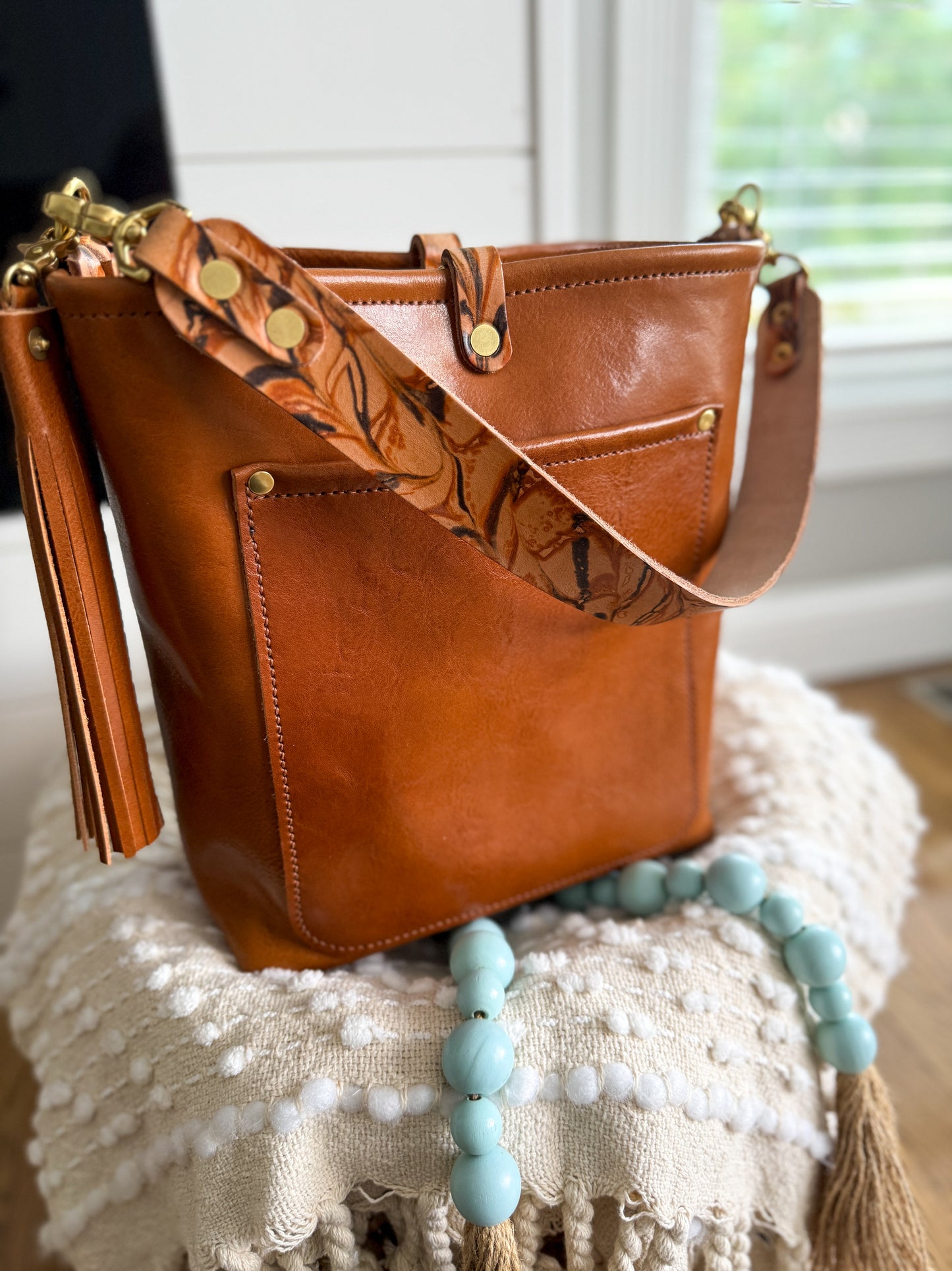 Bennett Bucket in Miel Cuoio Italian Leather w/Candy Strap