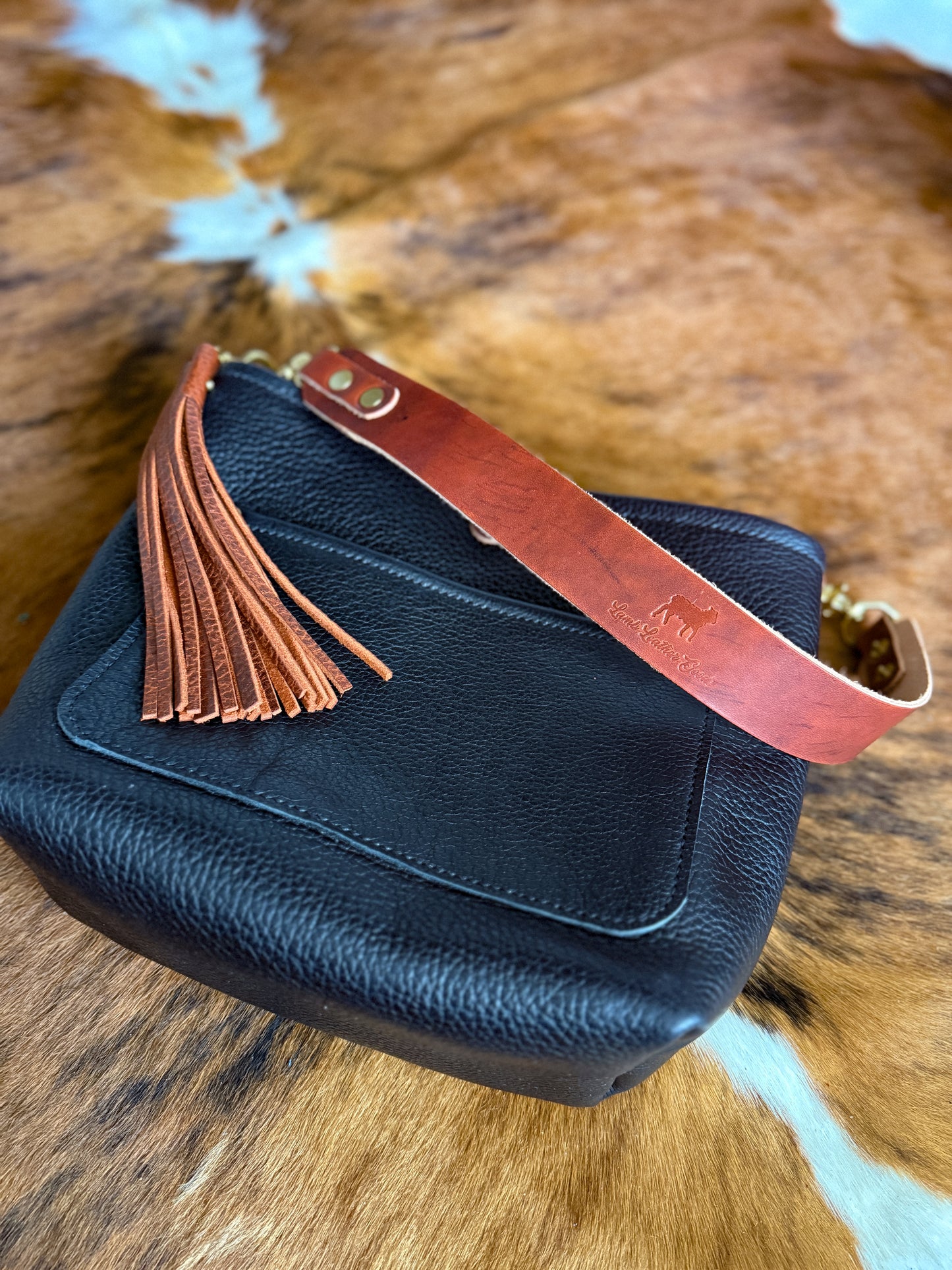 Bennett “shorty” Bucket in Horween Black Pebbled Leather