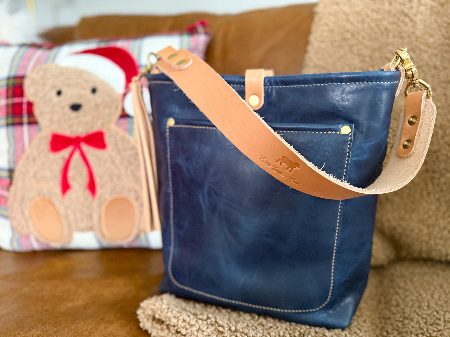 Bennett Bucket in Horween Cobalt Derby Veg Tan Leather