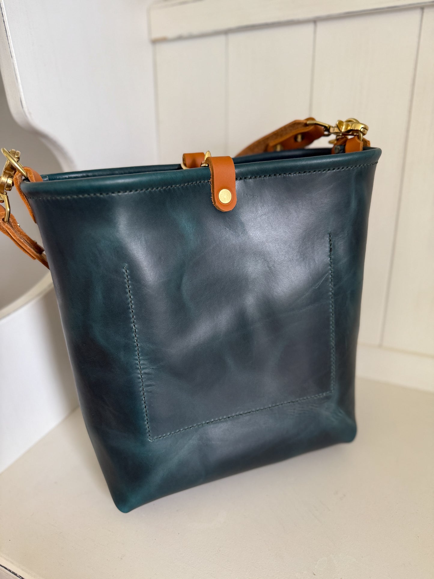 Bennett Bucket in Horween Marine Blue