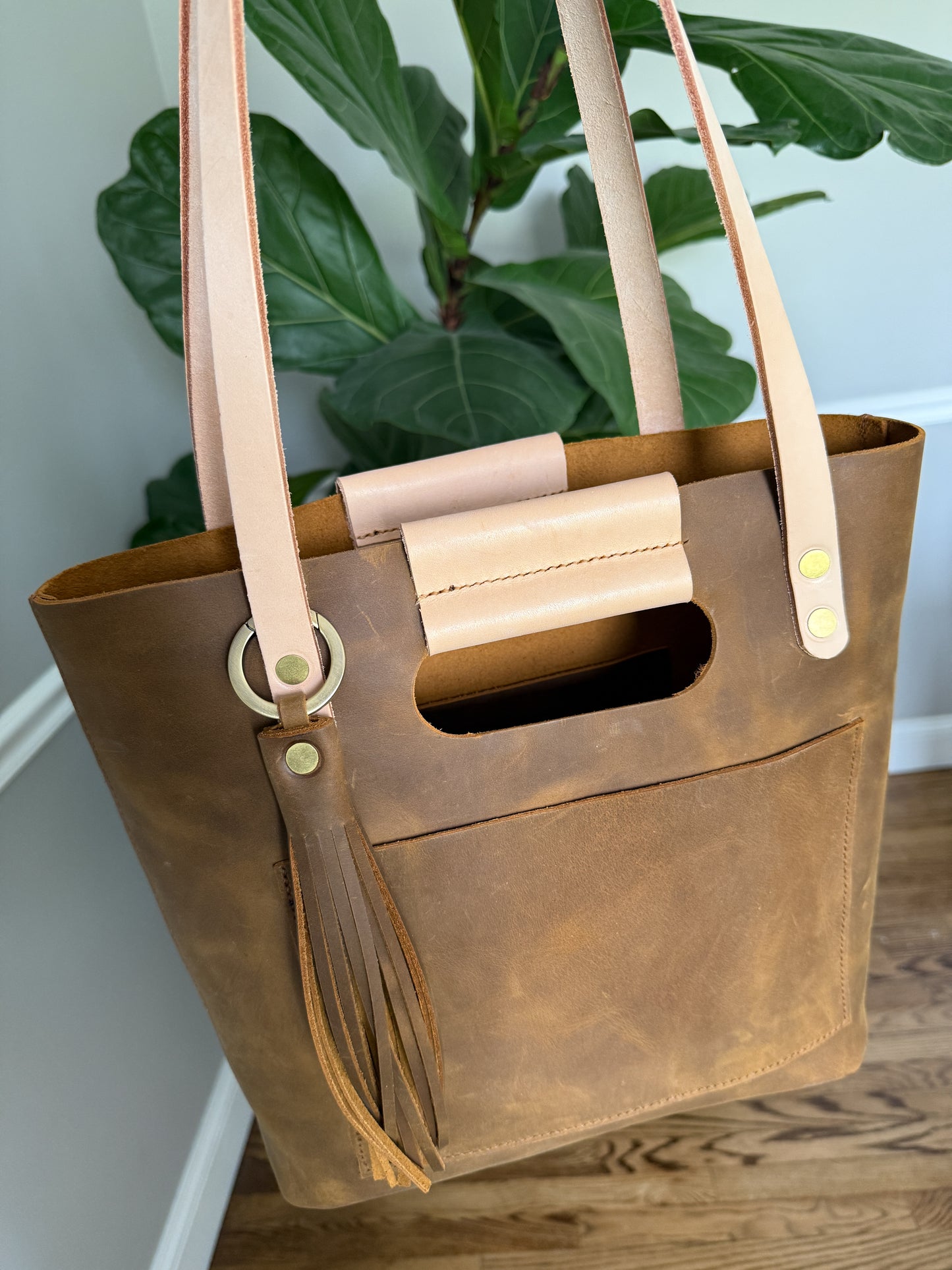 Utility Tote in Tobacco and Vachetta Leather