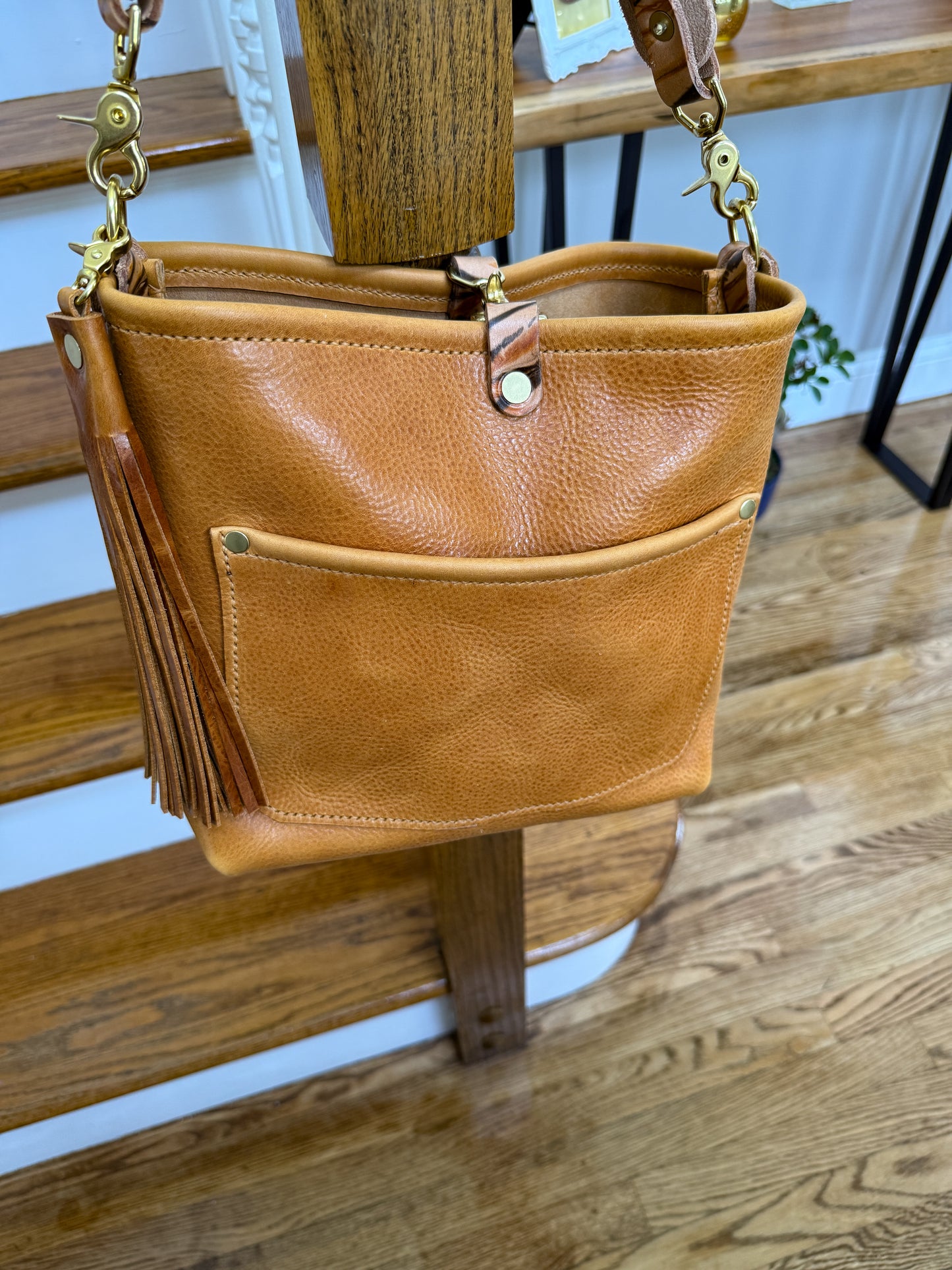 Bennett “shorty” Bucket in Honey Saffron Italian Leather