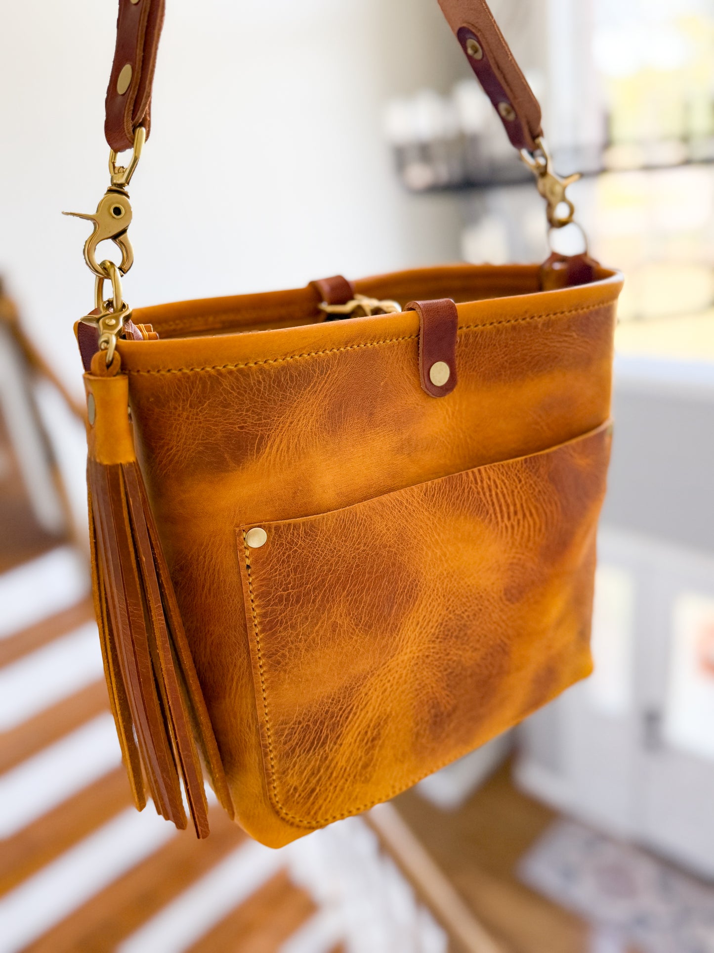 Bennett “shorty” Bucket in Yellowstone Italian Vegetable Tan