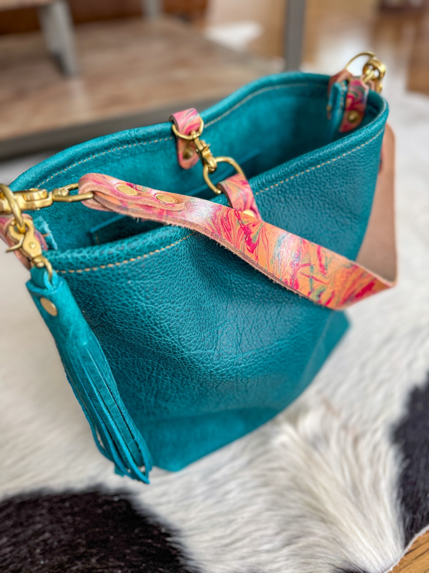 Hobo Bucket in Blue Moon Bison w/Candy Strap