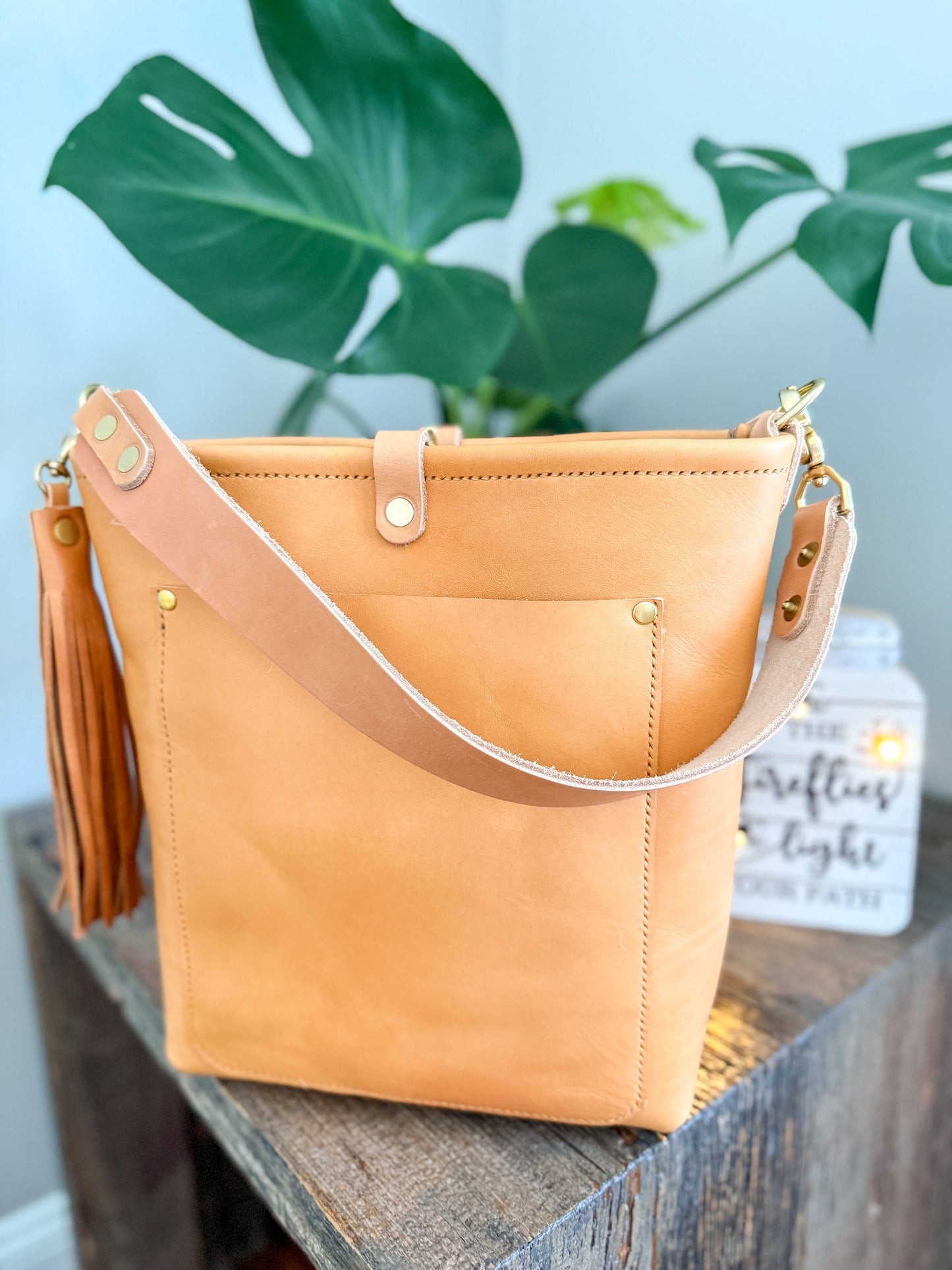 Bennett Bucket in Natural Vachetta (non-milled)