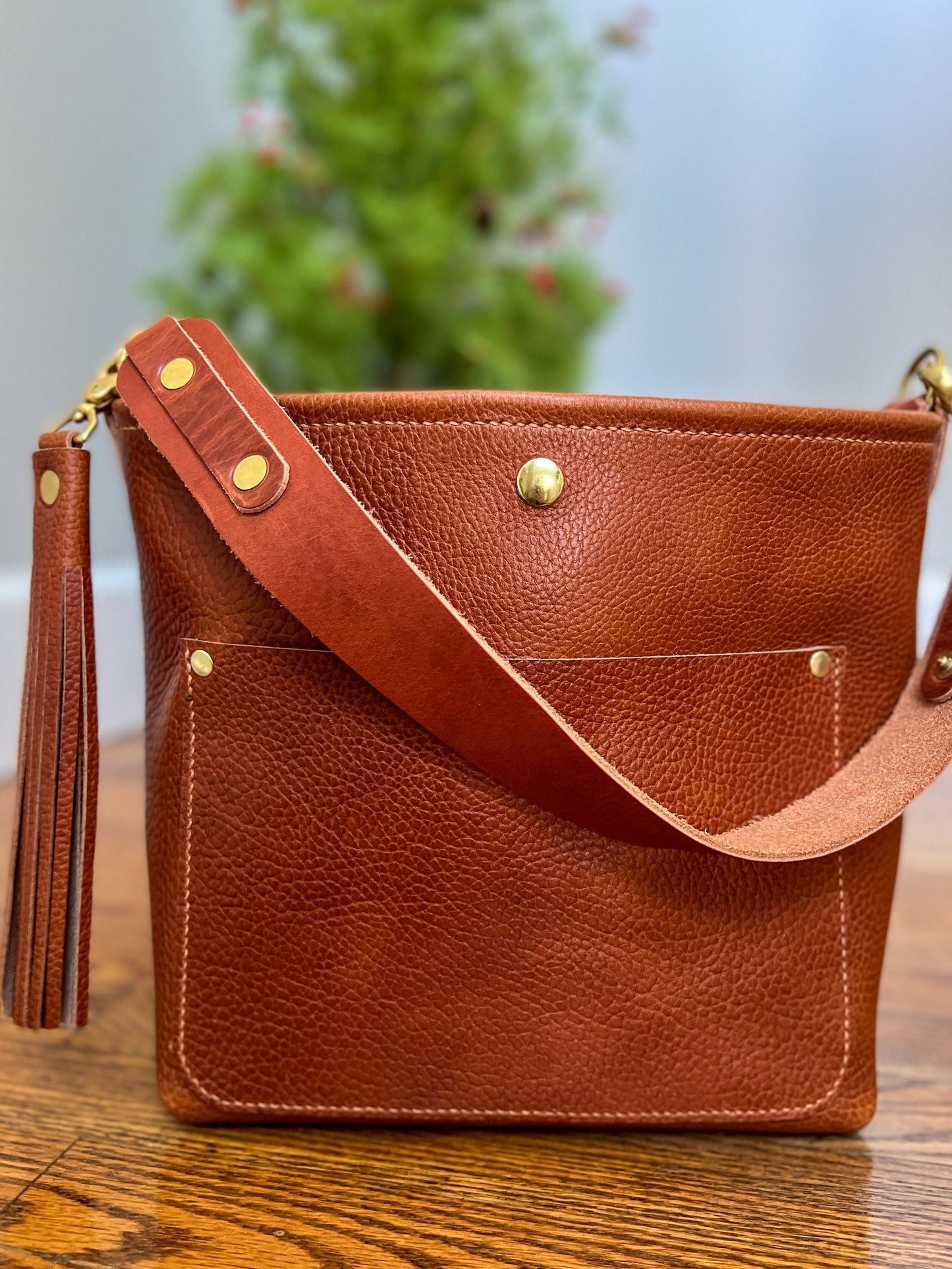 Bennett “shorty” Bucket in Horween Montana-Cognac