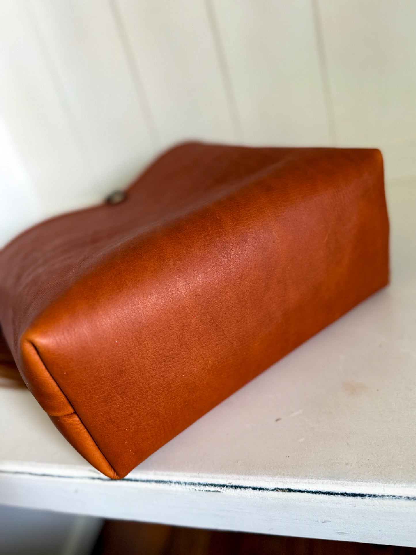 Bennett Bucket in Tawny Full Grain Leather