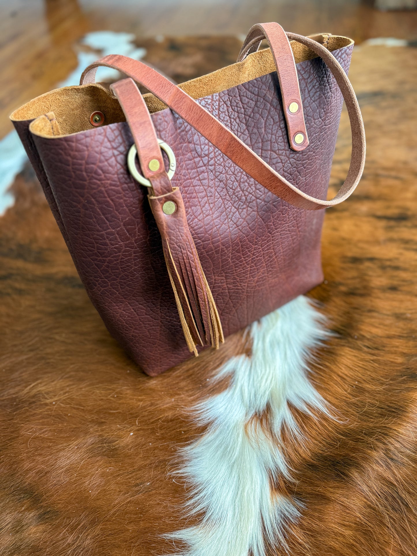 Classic Tote in Cherry Mahogany Full Grain Bison
