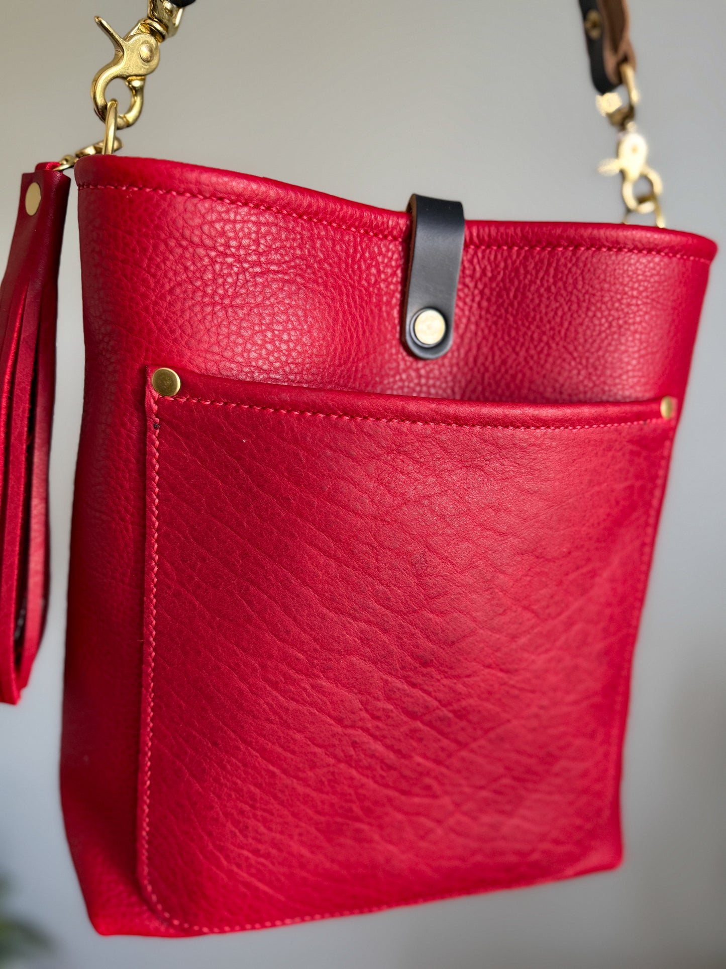 Bennett Bucket in Full Grain Red Bison