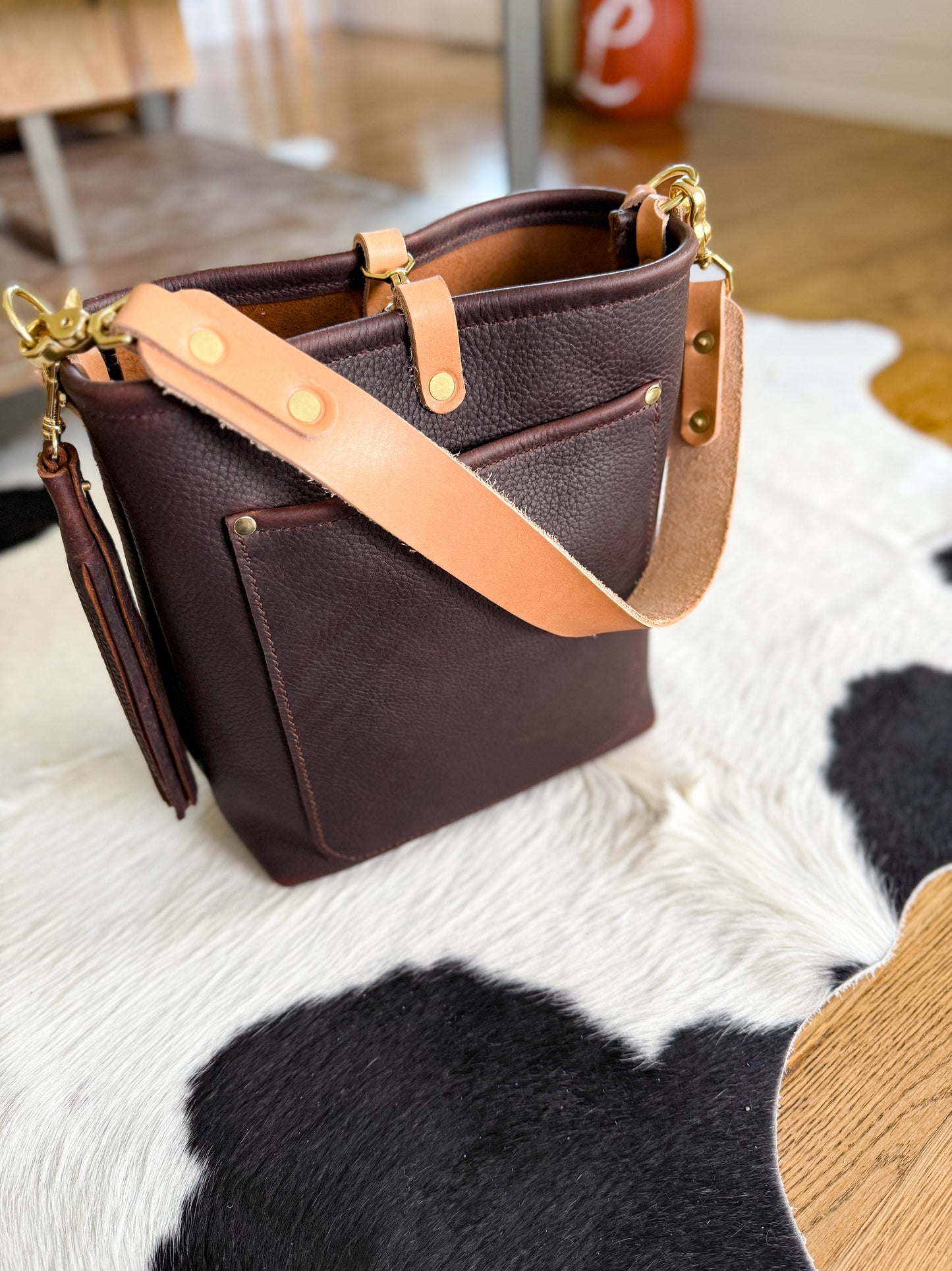 Bennett Bucket in Espresso Kodiak Full Grain Leather