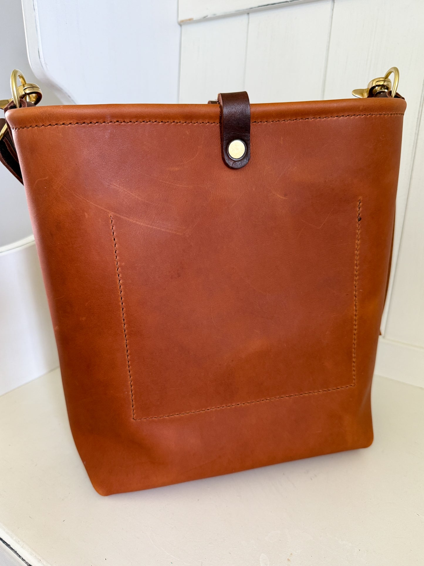 Bennett Bucket in Tawny Full Grain Leather