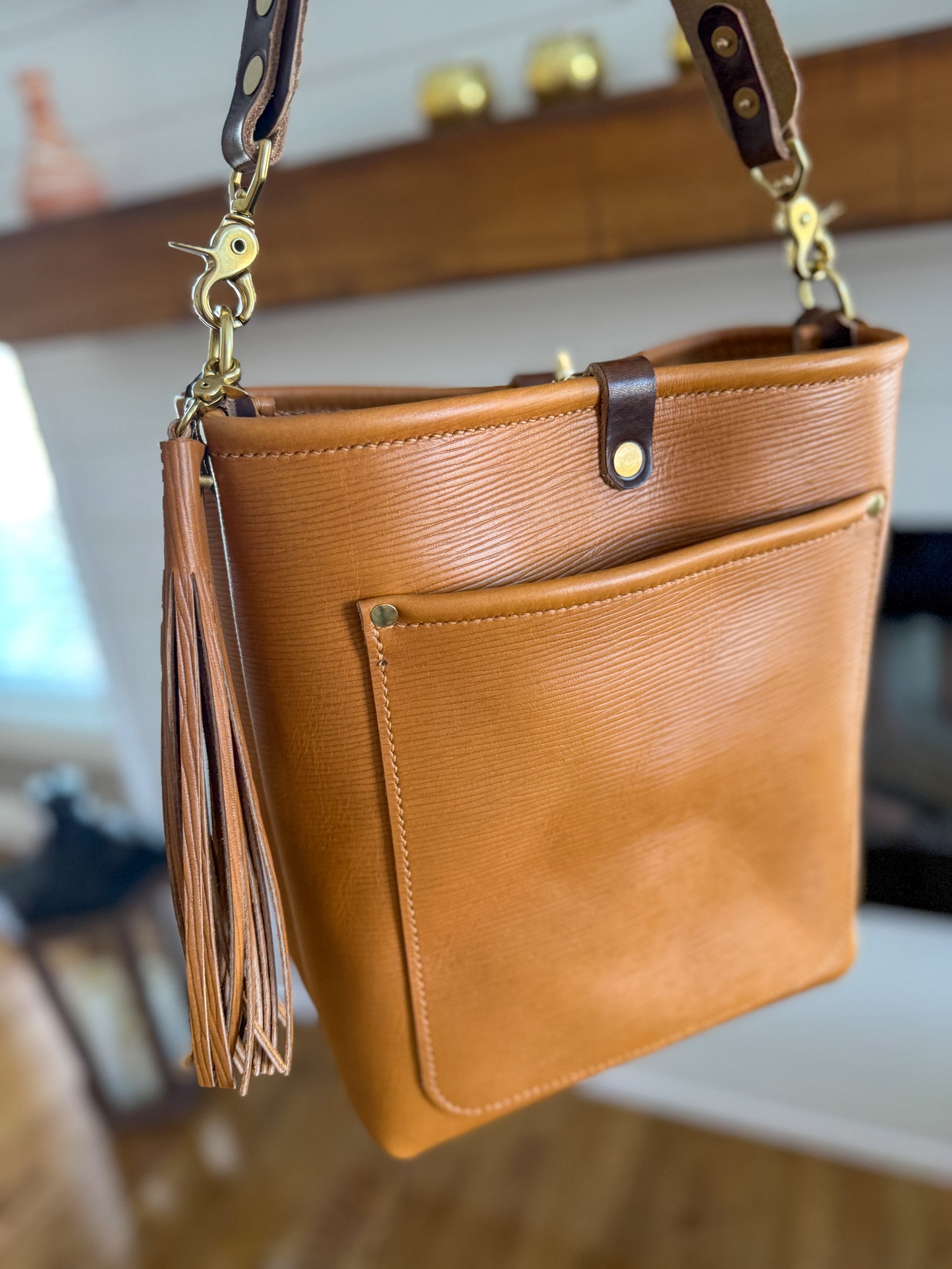 Bennett Bucket in Horween Rio Latigo Oak Grain