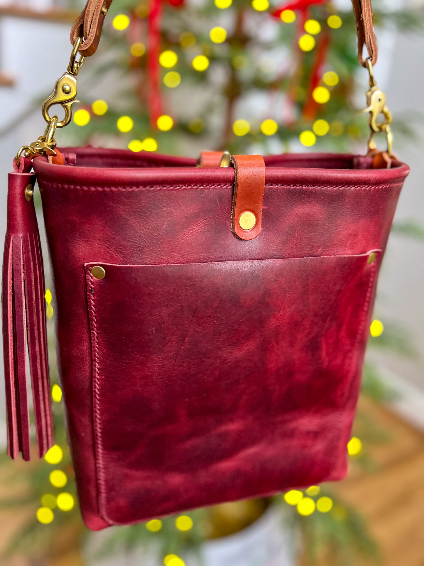 Bennett Bucket in Russet Horween Derby Leather