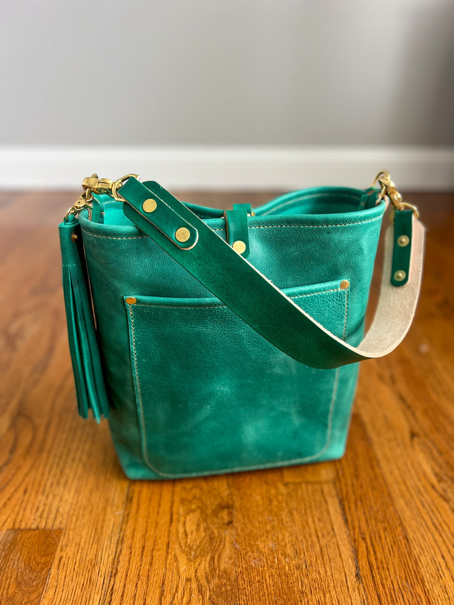 Bennett Bucket in Teal Full Grain Leather