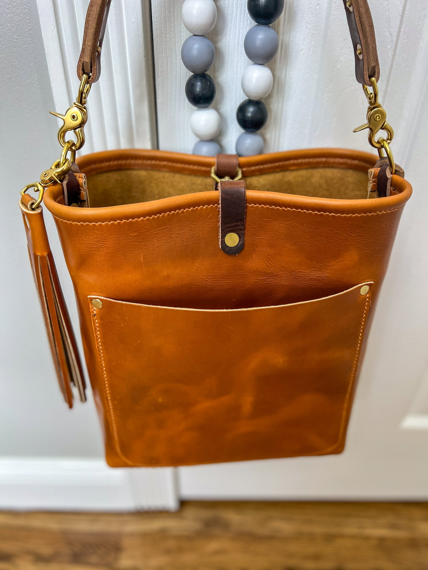 Bennett Bucket in Horween Butterscotch