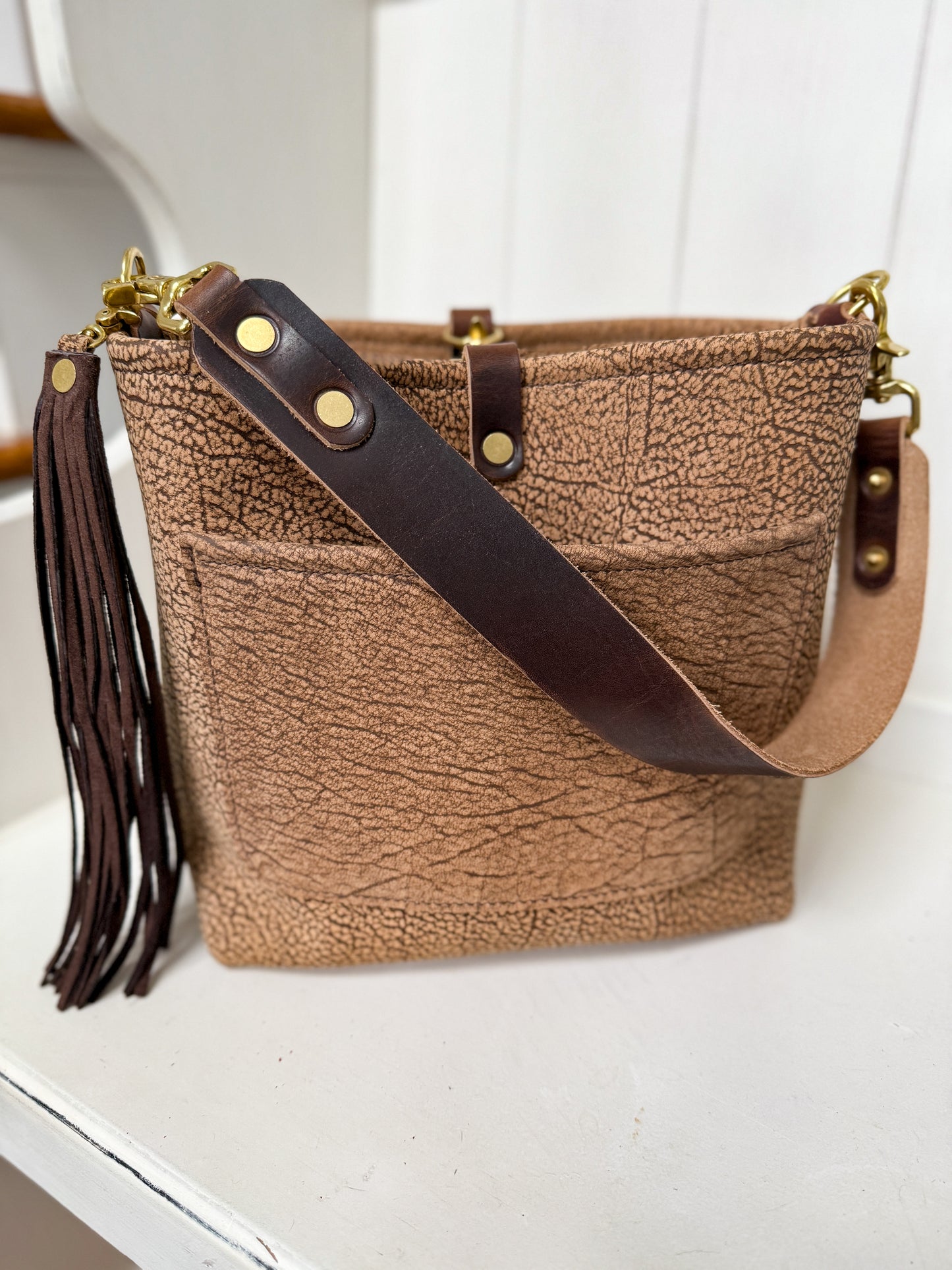 Bennett “shorty” Bucket in Full Grain Riverstone Bison