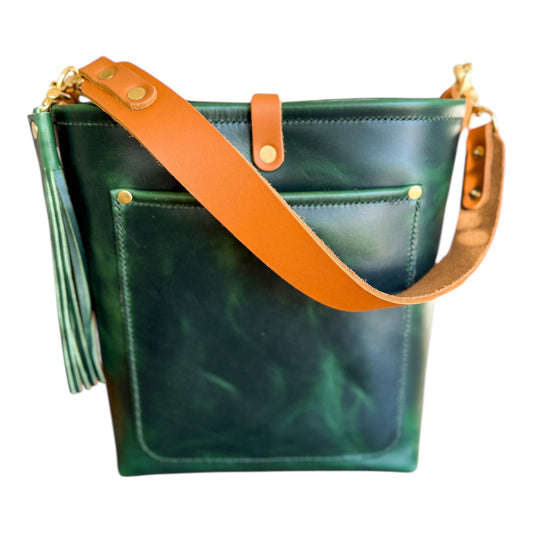 Bennett Bucket in Emerald Horween Puttman Leather