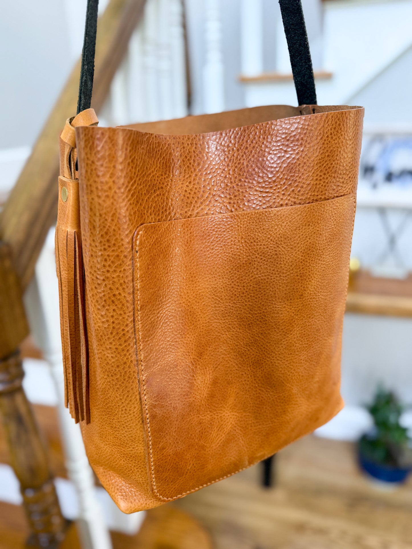 Bennett Bucket in Italian Honey Saffron Vegetable Tanned Leather