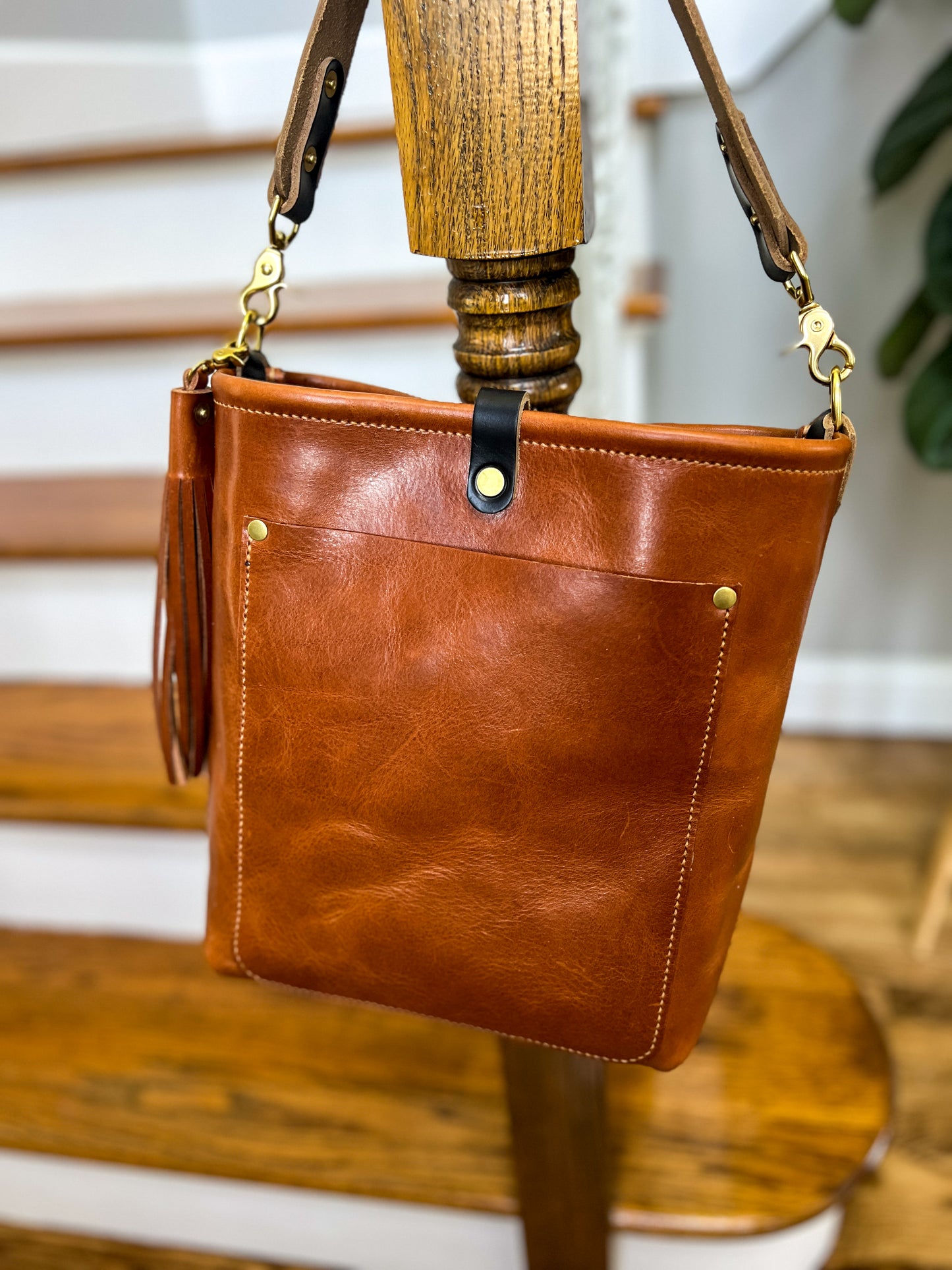 Bennett Bucket in Full Grain Toffee Vegetable Tanned Leather