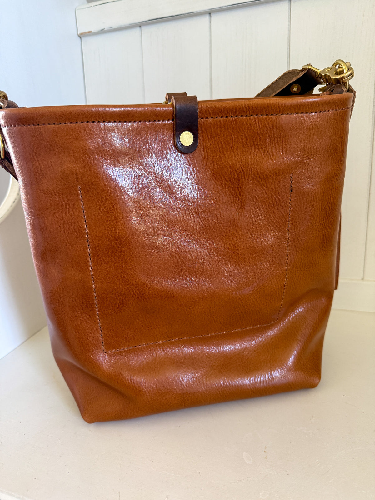 Bennett Bucket in Miel Cuoio Italian Leather