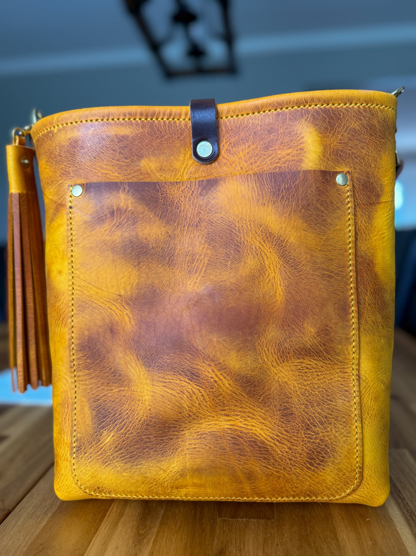 Bennett Bucket in Yellowstone Italian Vegetable Tan
