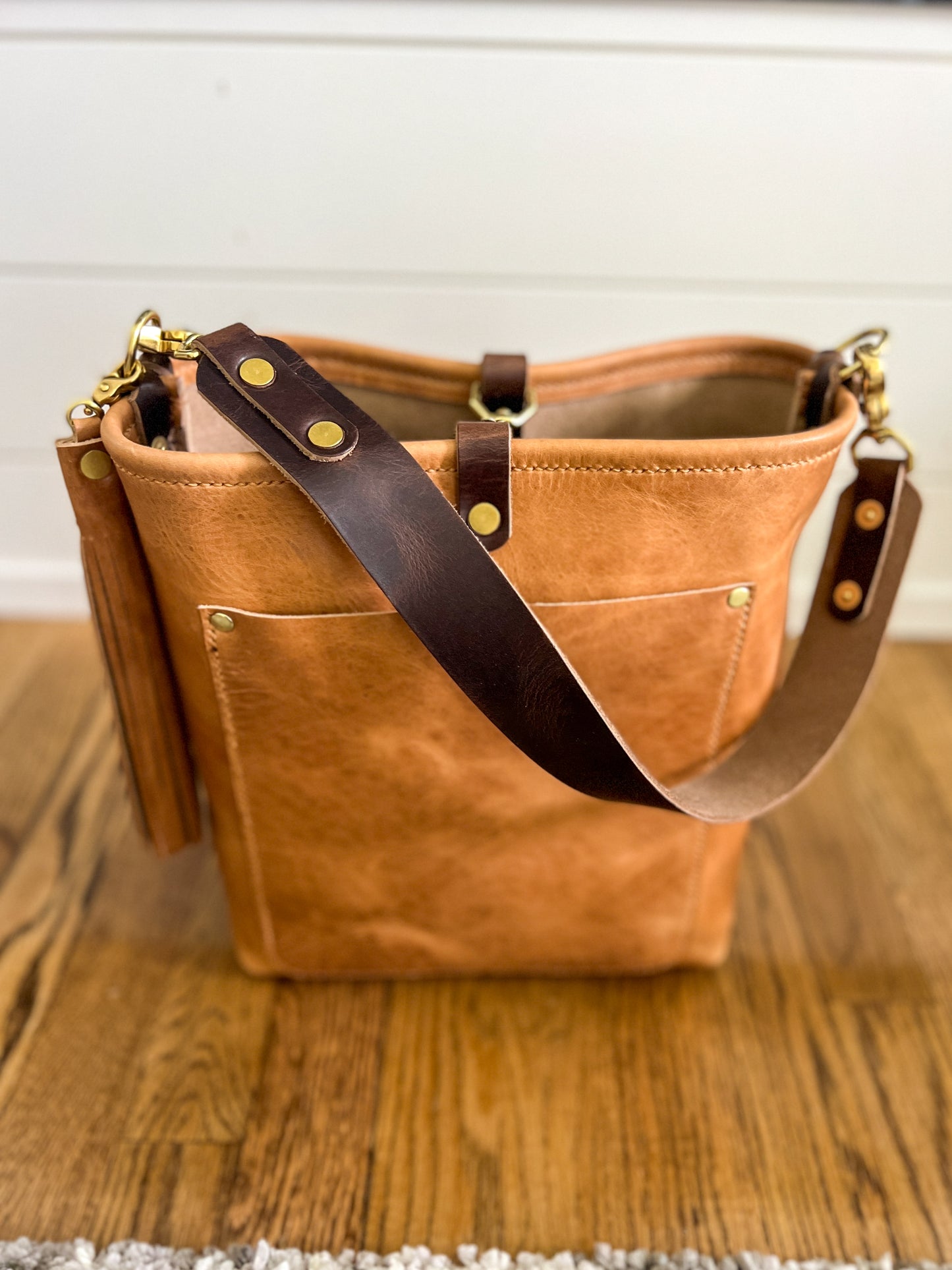 Bennett Bucket in Light Natural Derby Horween