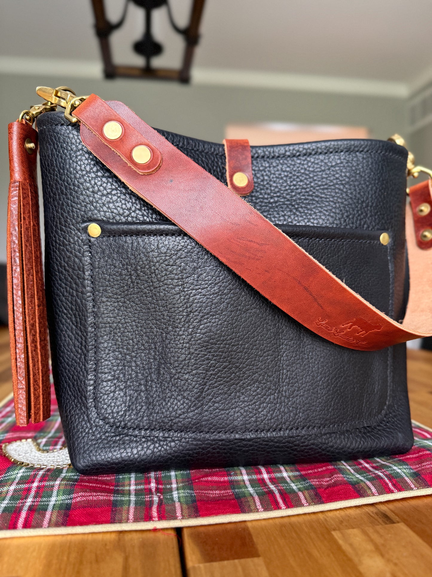 Bennett “shorty” Bucket in Horween Black Pebbled Leather