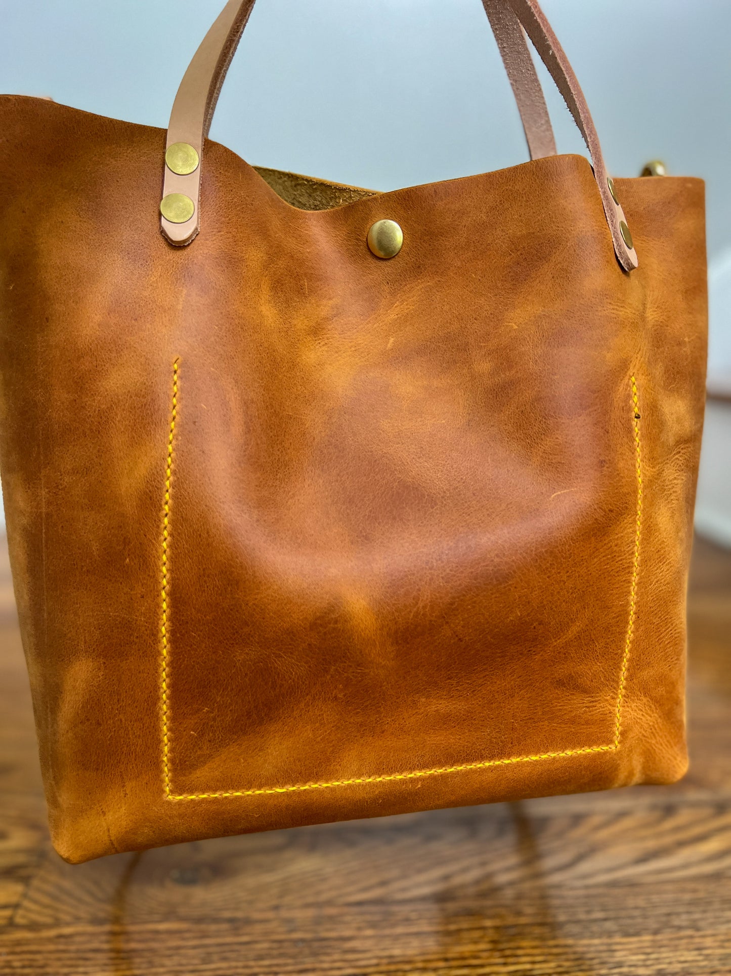 Brookie Medium Shoulder Tote in Sedona